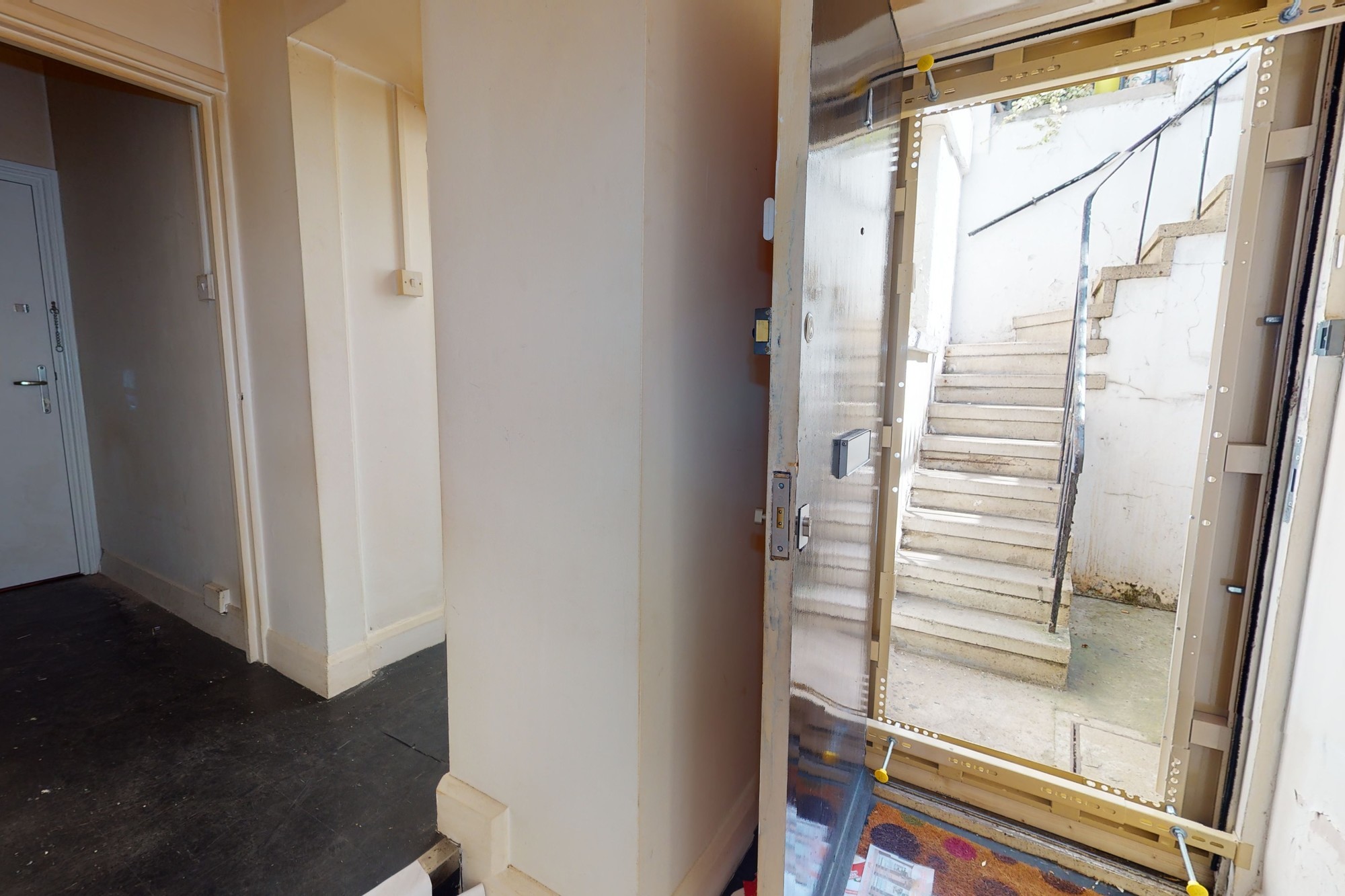 250A Gloucester Terrace, Bayswater, London, W2 6HU
