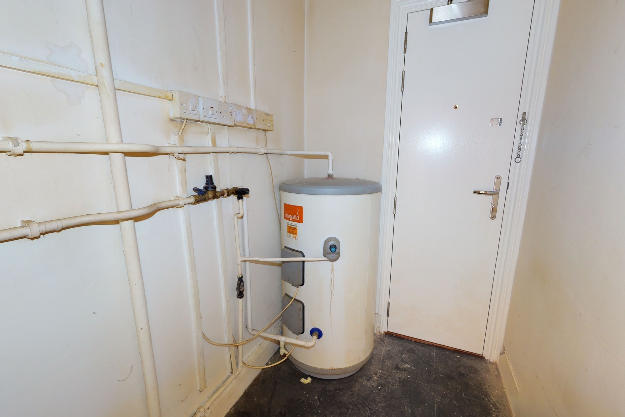 250A Gloucester Terrace, Bayswater, London, W2 6HU
