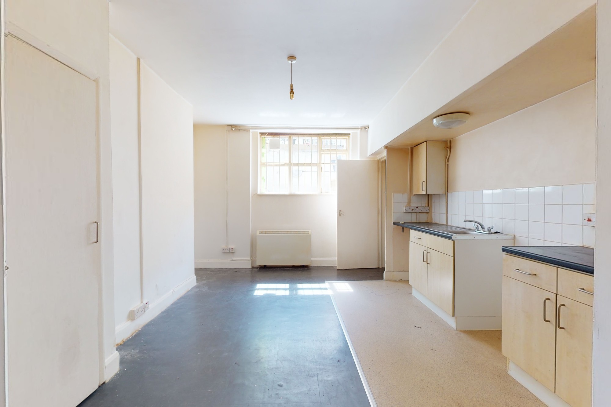 250A Gloucester Terrace, Bayswater, London, W2 6HU
