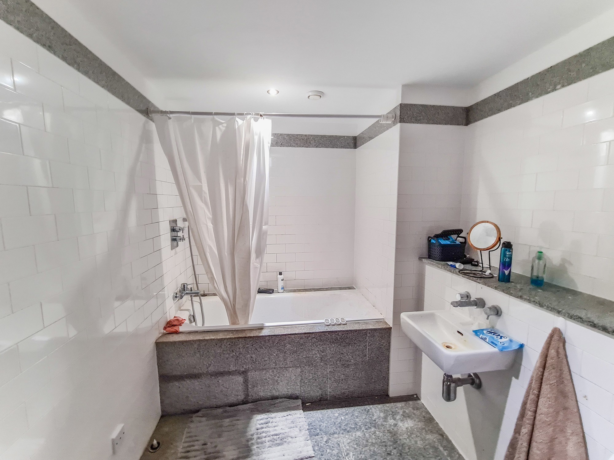 Apt 303, 6 Oldham Road, Manchester, M4 5DB
