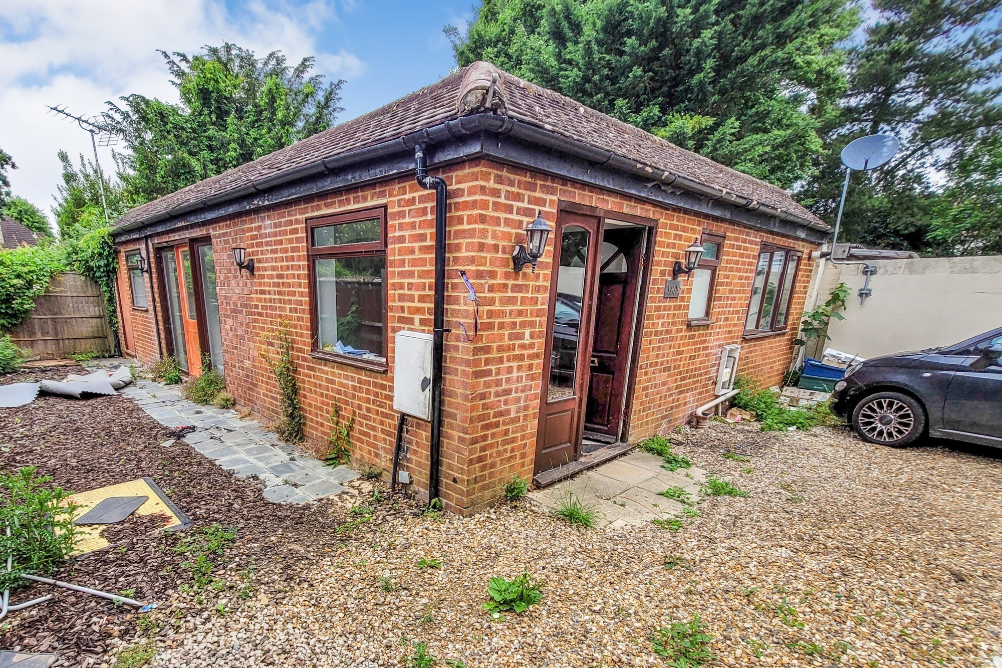 190B Wood Lane, Isleworth, Middlesex TW7 5EH