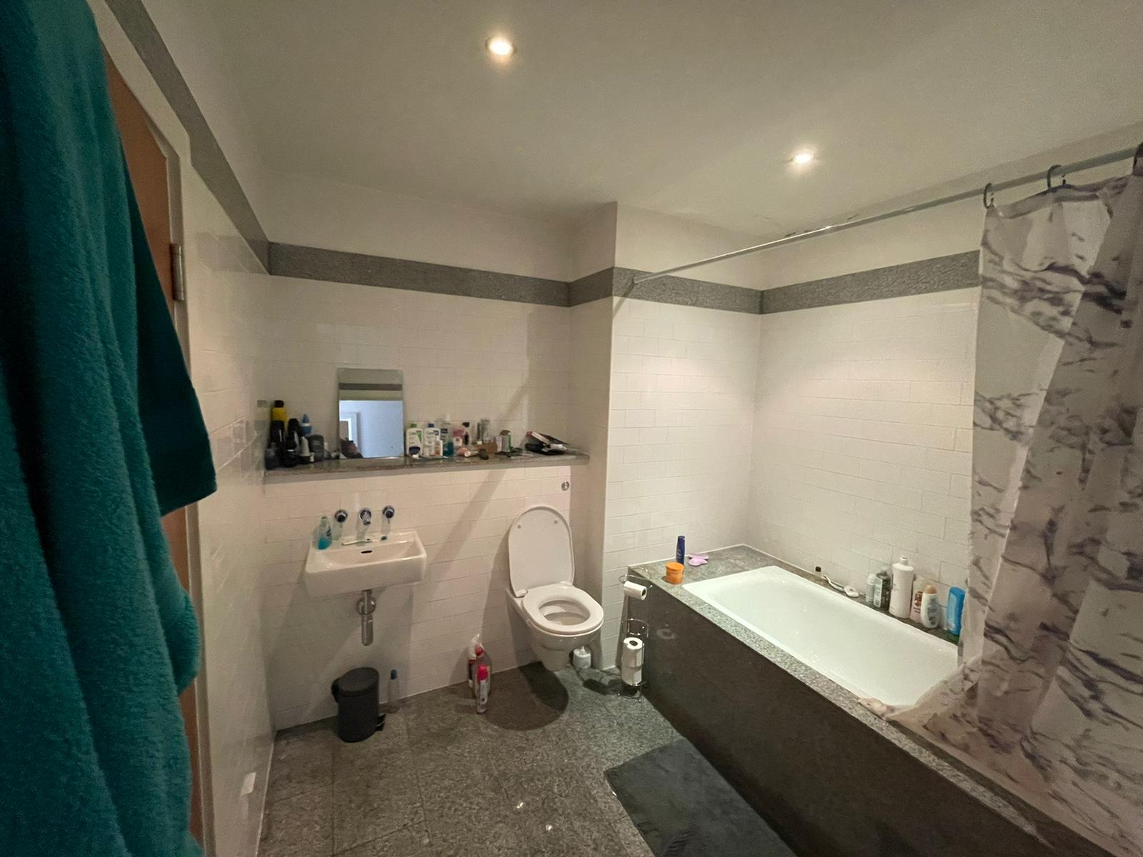 Apt 509, 6 Oldham Road, Manchester, M4 5DB
