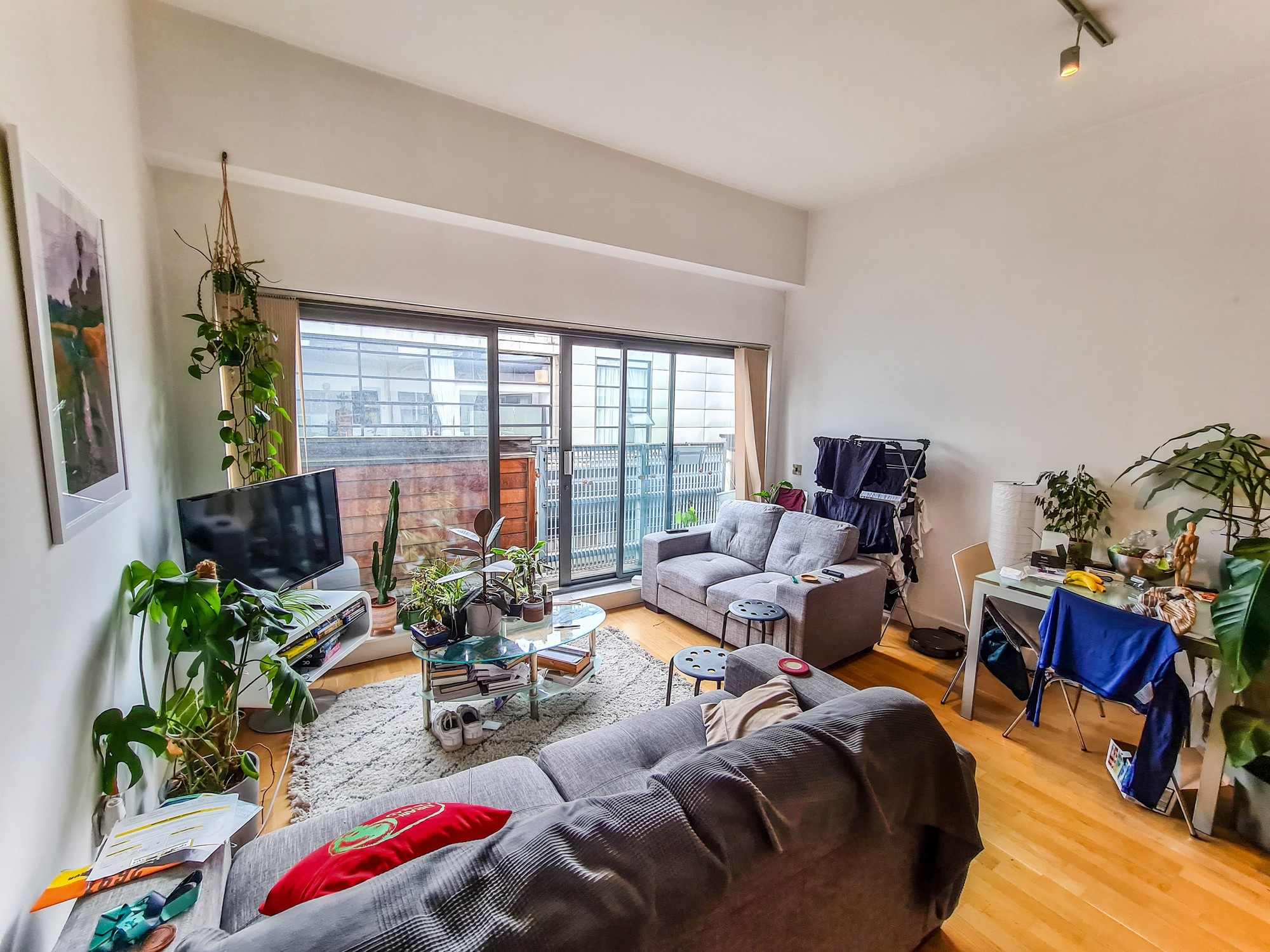 Apt 501, 6 Oldham Road, Manchester, M4 5DB
