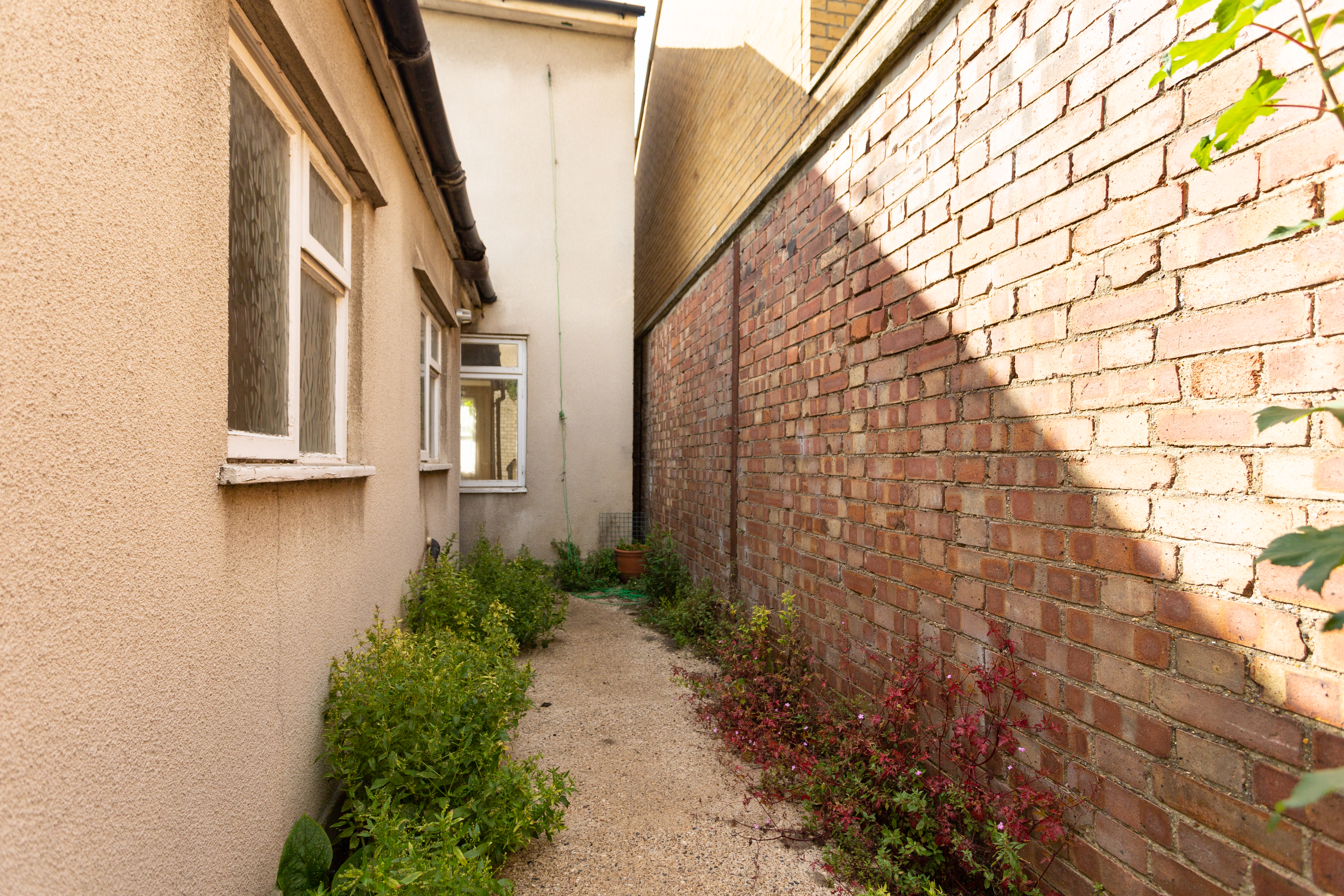 15 New Road, Hounslow, London TW3 2AN
