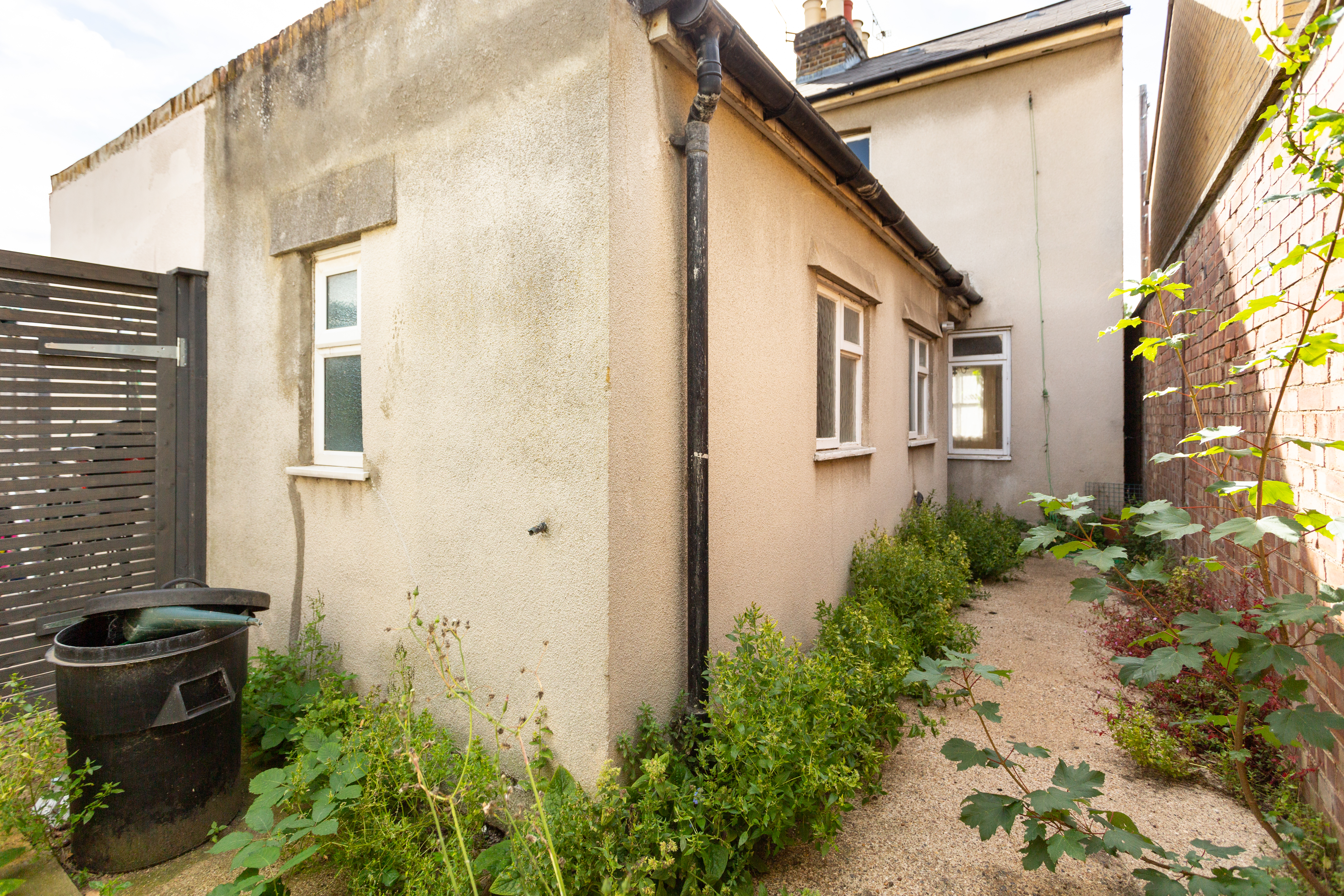 15 New Road, Hounslow, London TW3 2AN