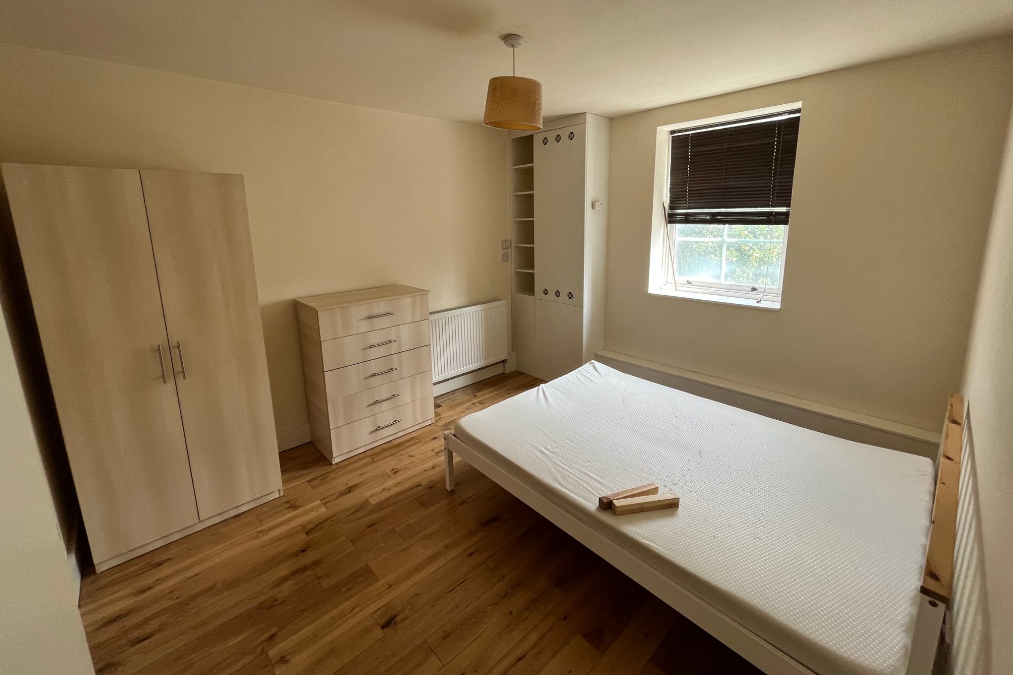 167 Camberwell Road, London SE5 0HB
