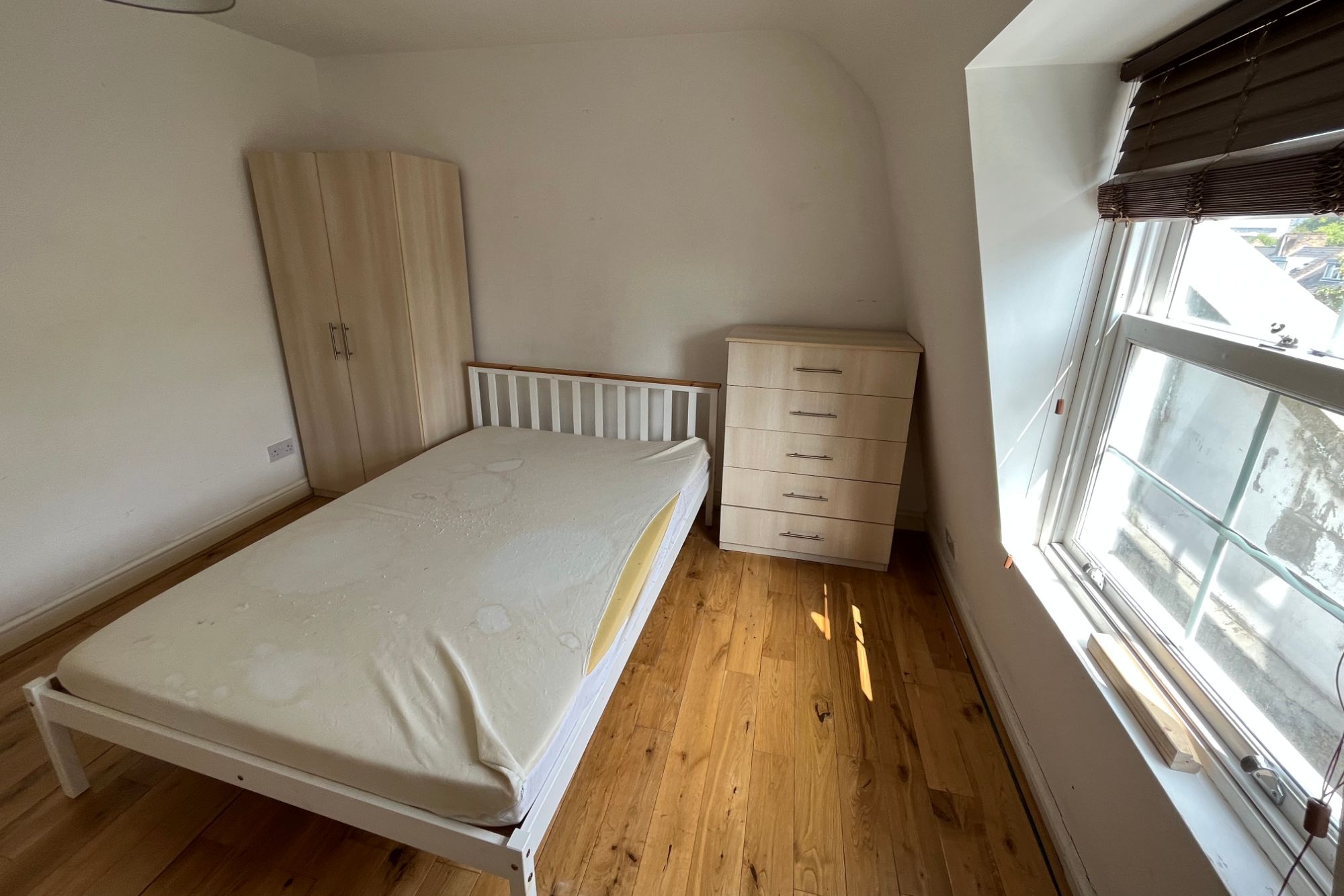 167 Camberwell Road, London SE5 0HB