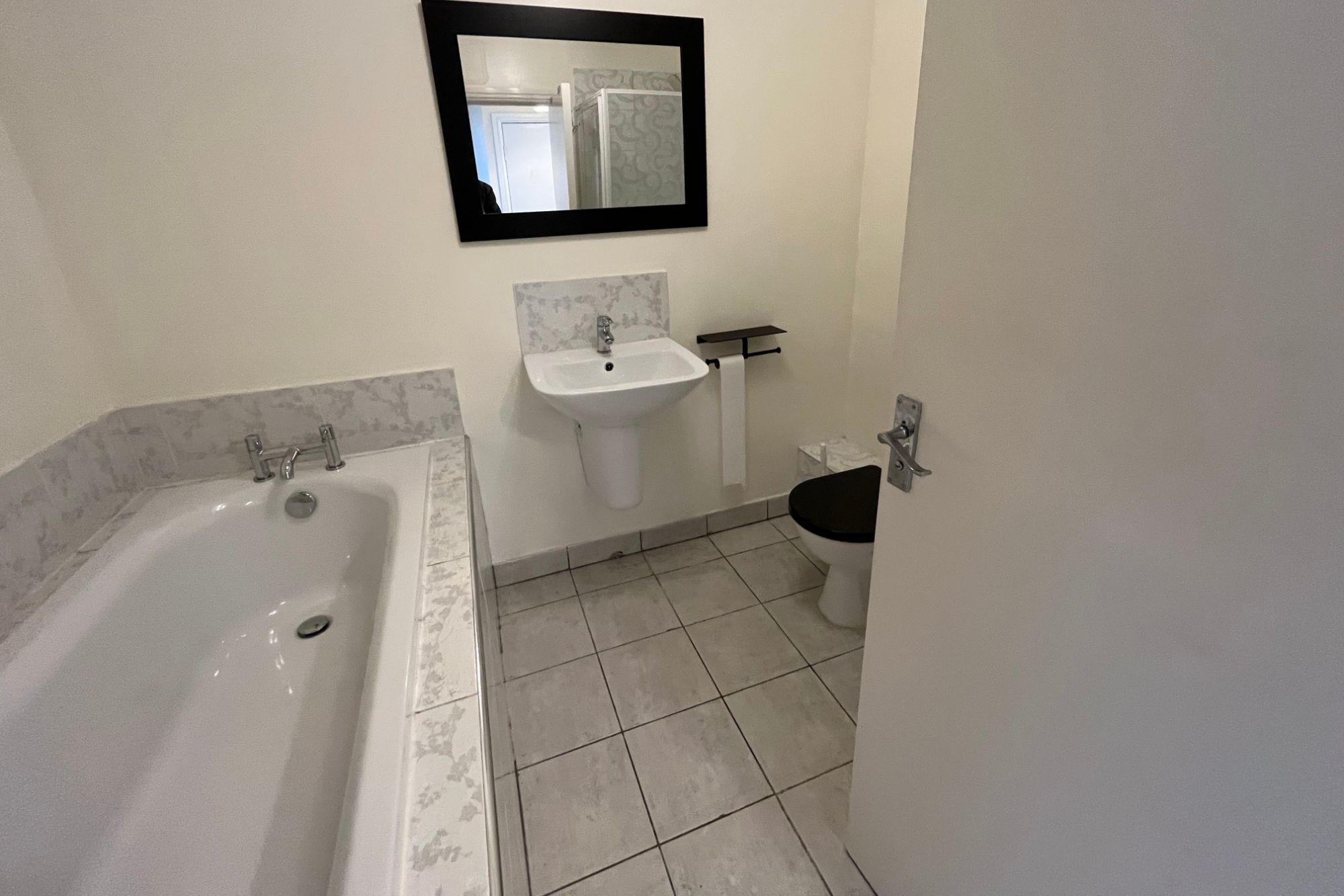 167 Camberwell Road, London SE5 0HB