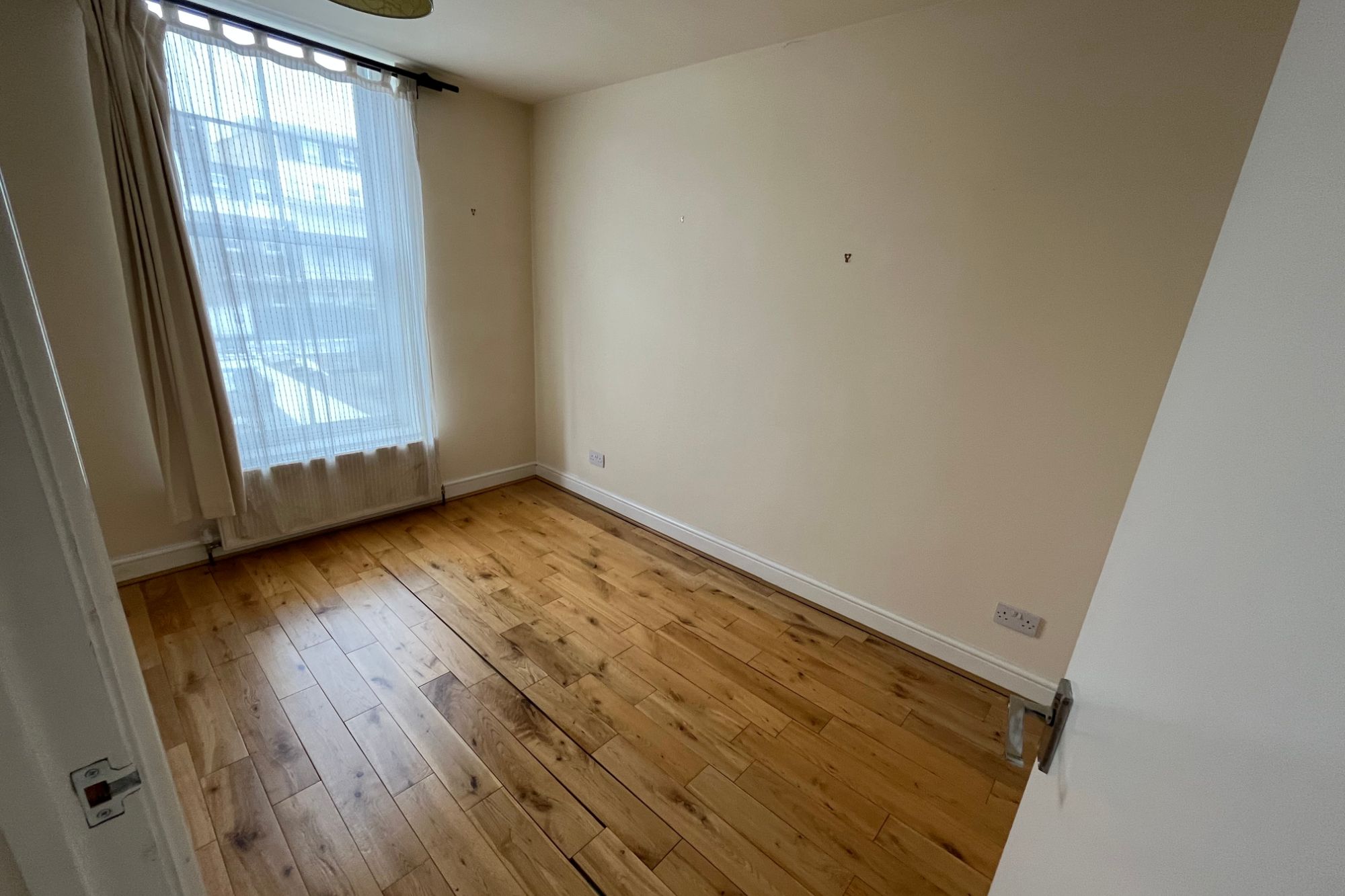167 Camberwell Road, London SE5 0HB