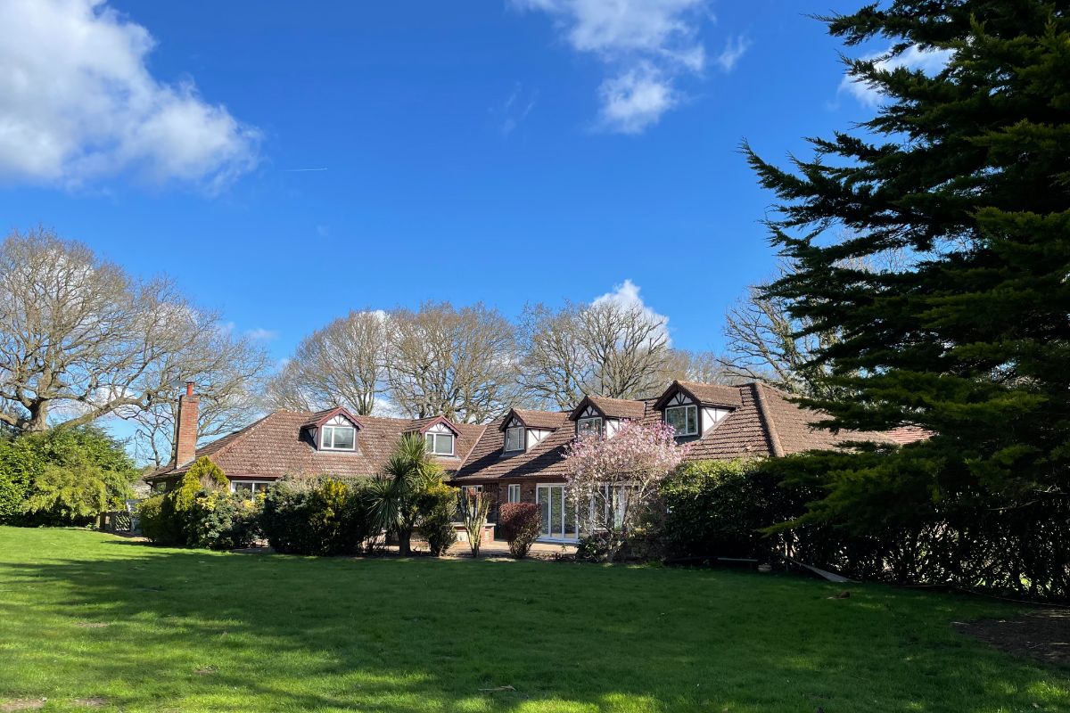 Brackenwood, Sandy Lane, Horsford, Norwich NR10 3EB