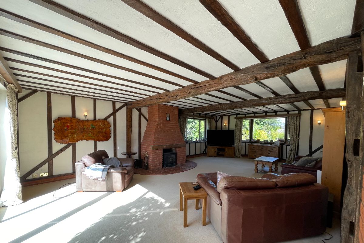 Brackenwood, Sandy Lane, Horsford, Norwich NR10 3EB