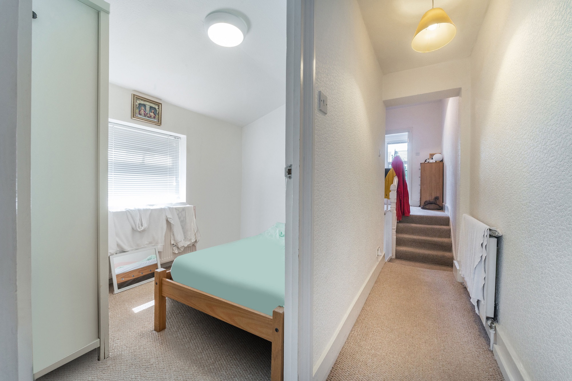 15 Oak Grove, Cricklewood, London, NW2 3LS 
