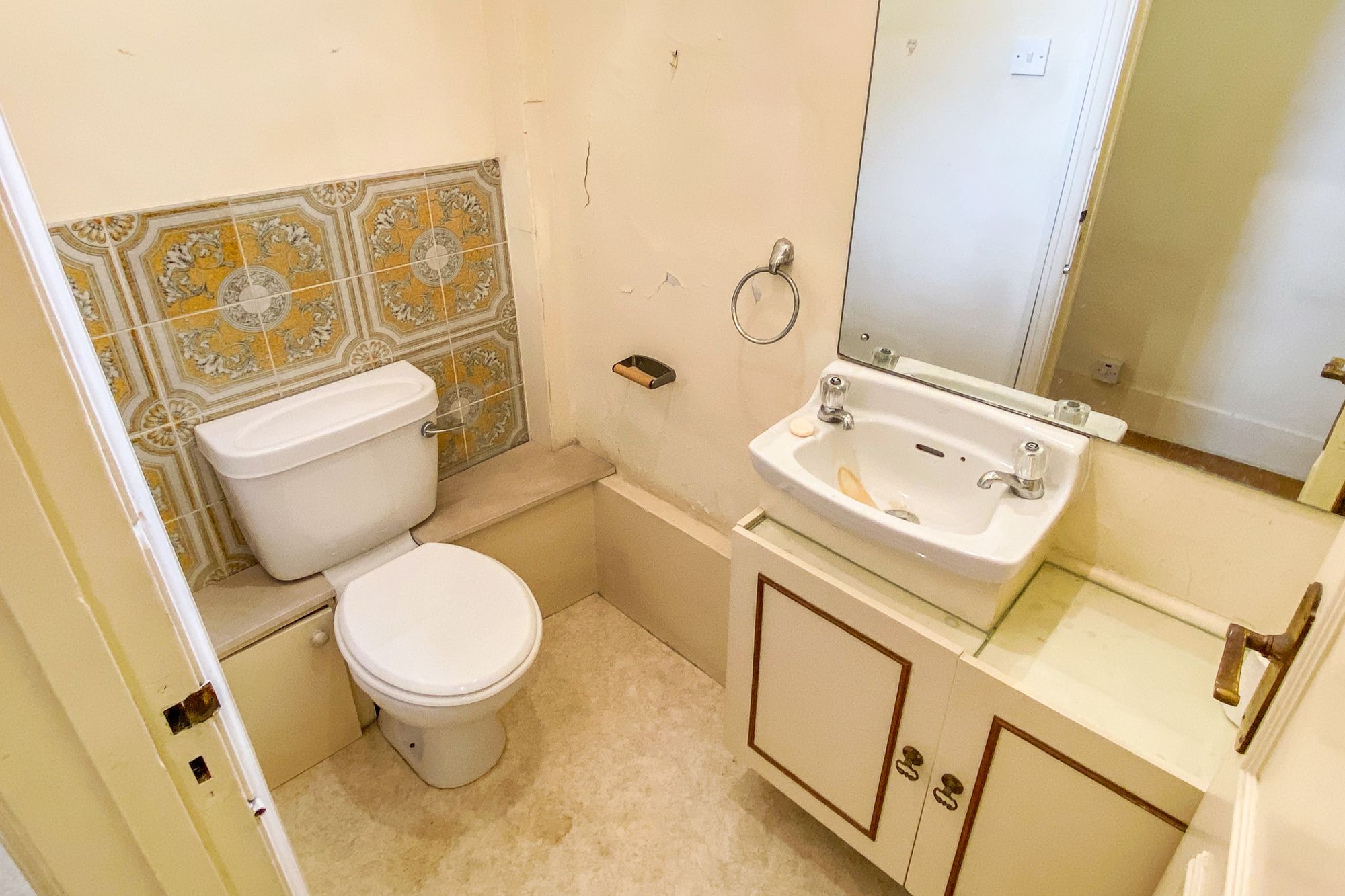 Flat 5, 15 Chesham Street, Belgravia, London SW1X 8ND
