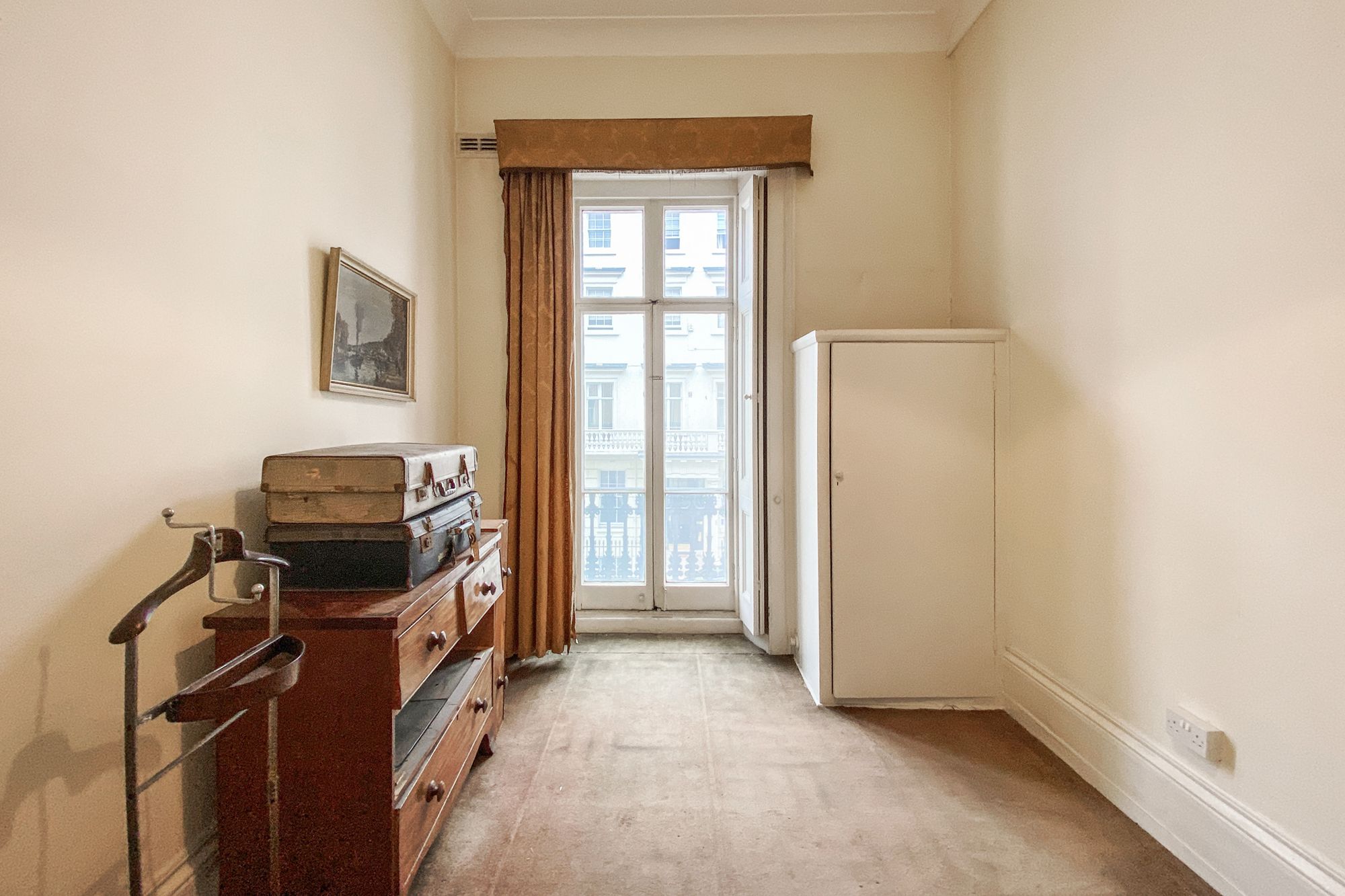 Flat 5, 15 Chesham Street, Belgravia, London SW1X 8ND
