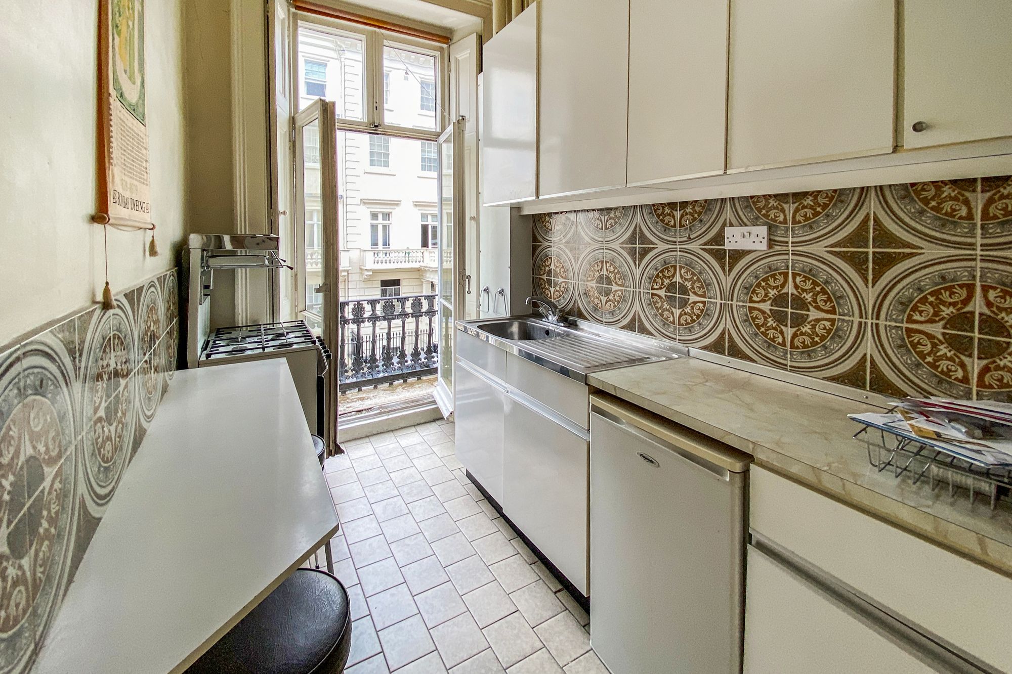 Flat 5, 15 Chesham Street, Belgravia, London SW1X 8ND
