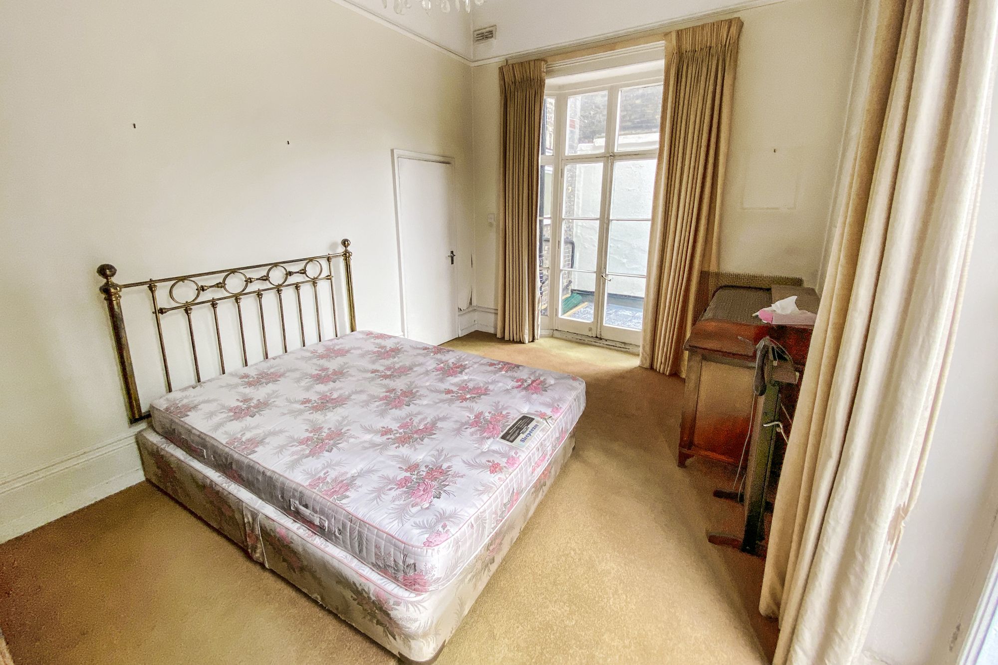 Flat 5, 15 Chesham Street, Belgravia, London SW1X 8ND
