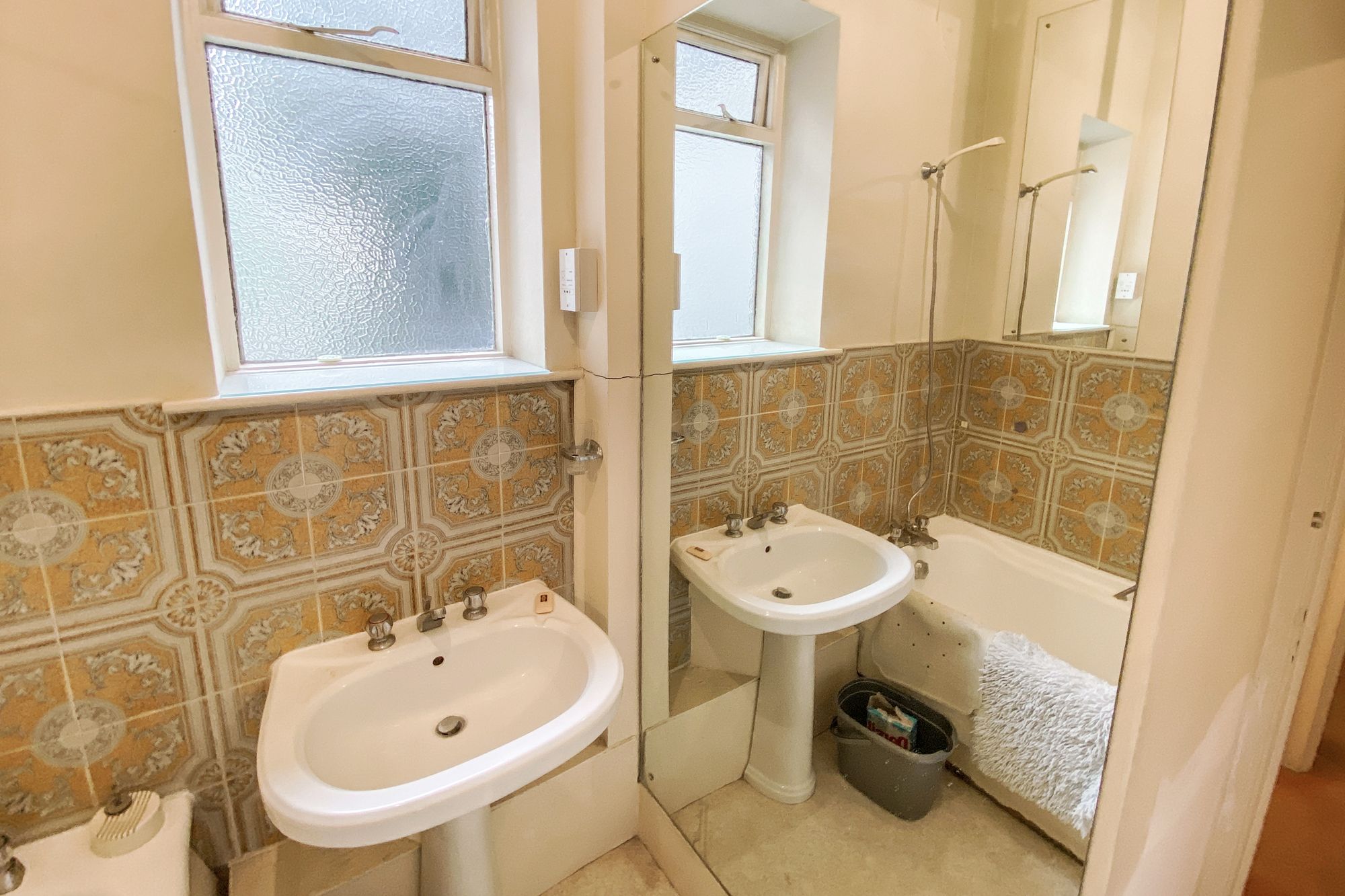 Flat 5, 15 Chesham Street, Belgravia, London SW1X 8ND
