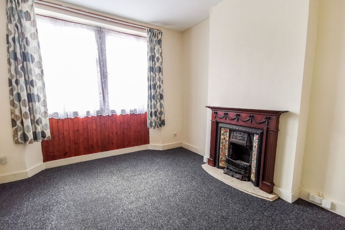 Flat 1, 139 Hainault Road, Leytonstone, London, E11 1DT
