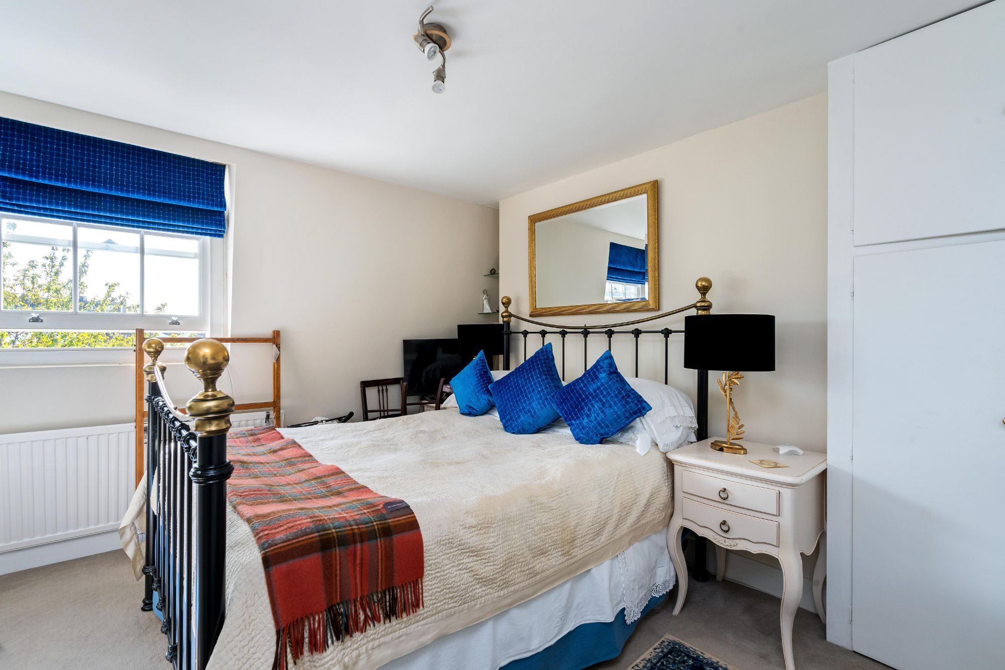 46 Redcliffe Road, Chelsea, London, SW10 9NJ