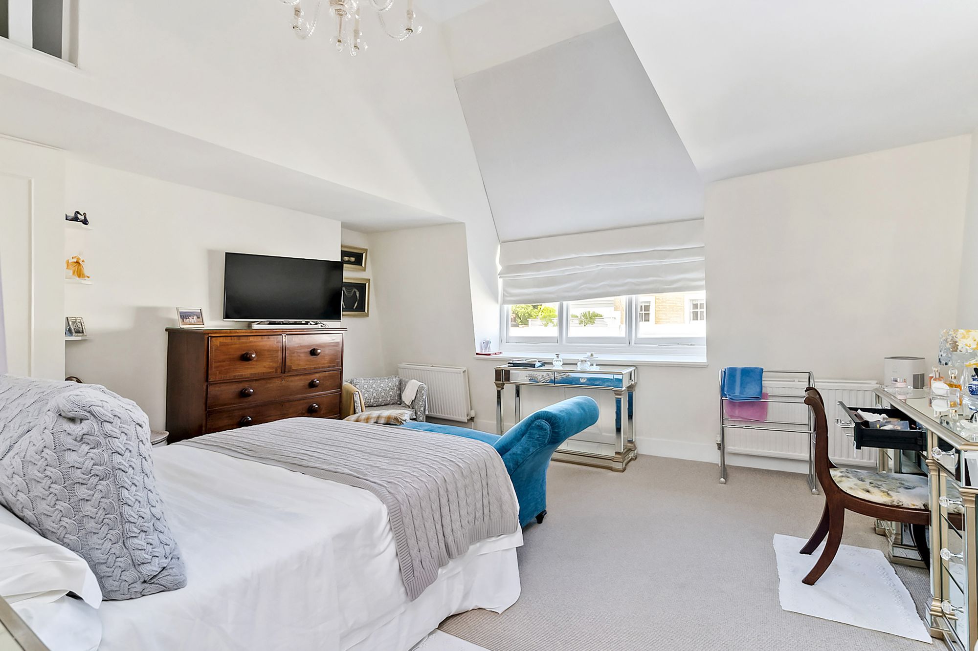 46 Redcliffe Road, Chelsea, London, SW10 9NJ