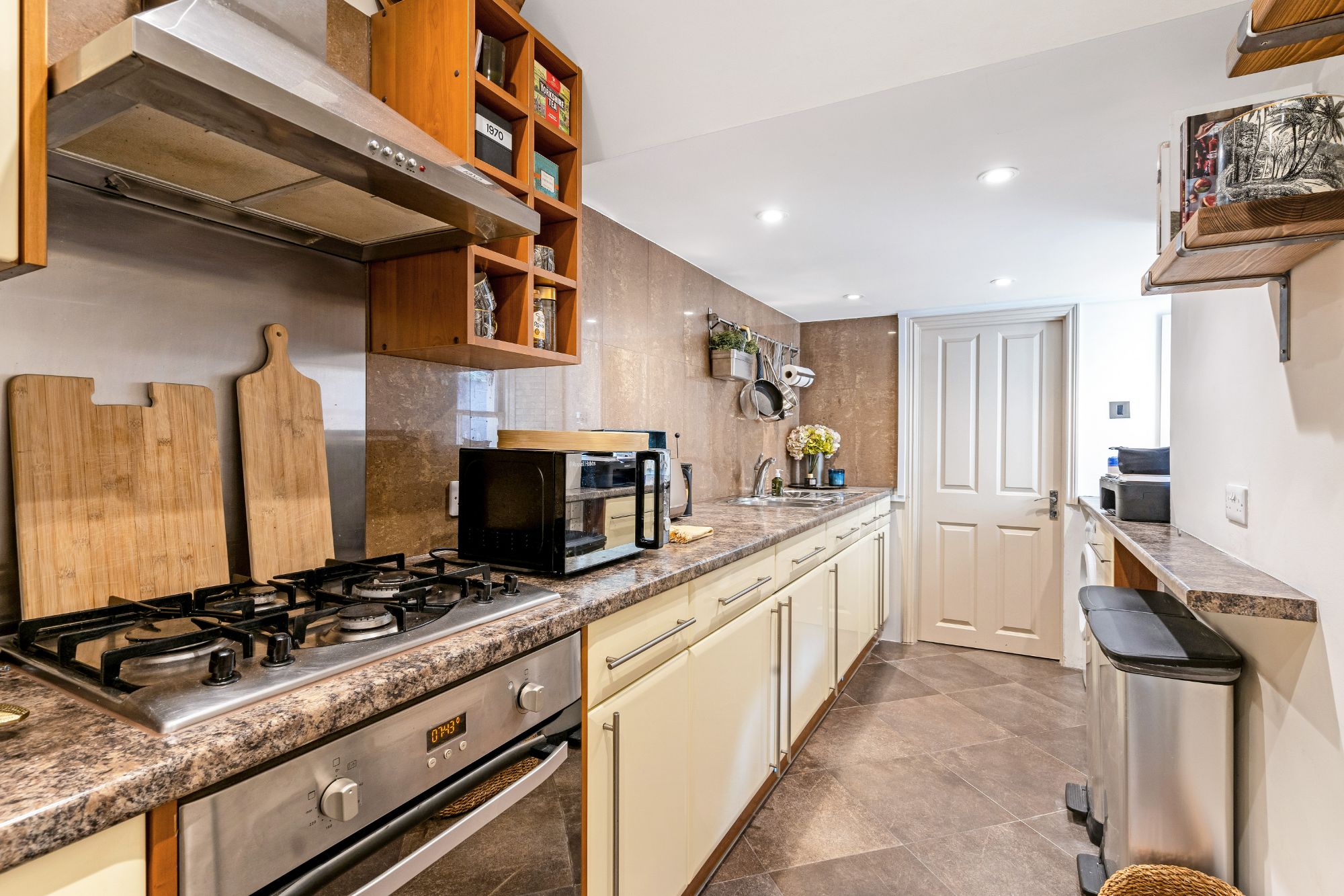 46 Redcliffe Road, Chelsea, London, SW10 9NJ