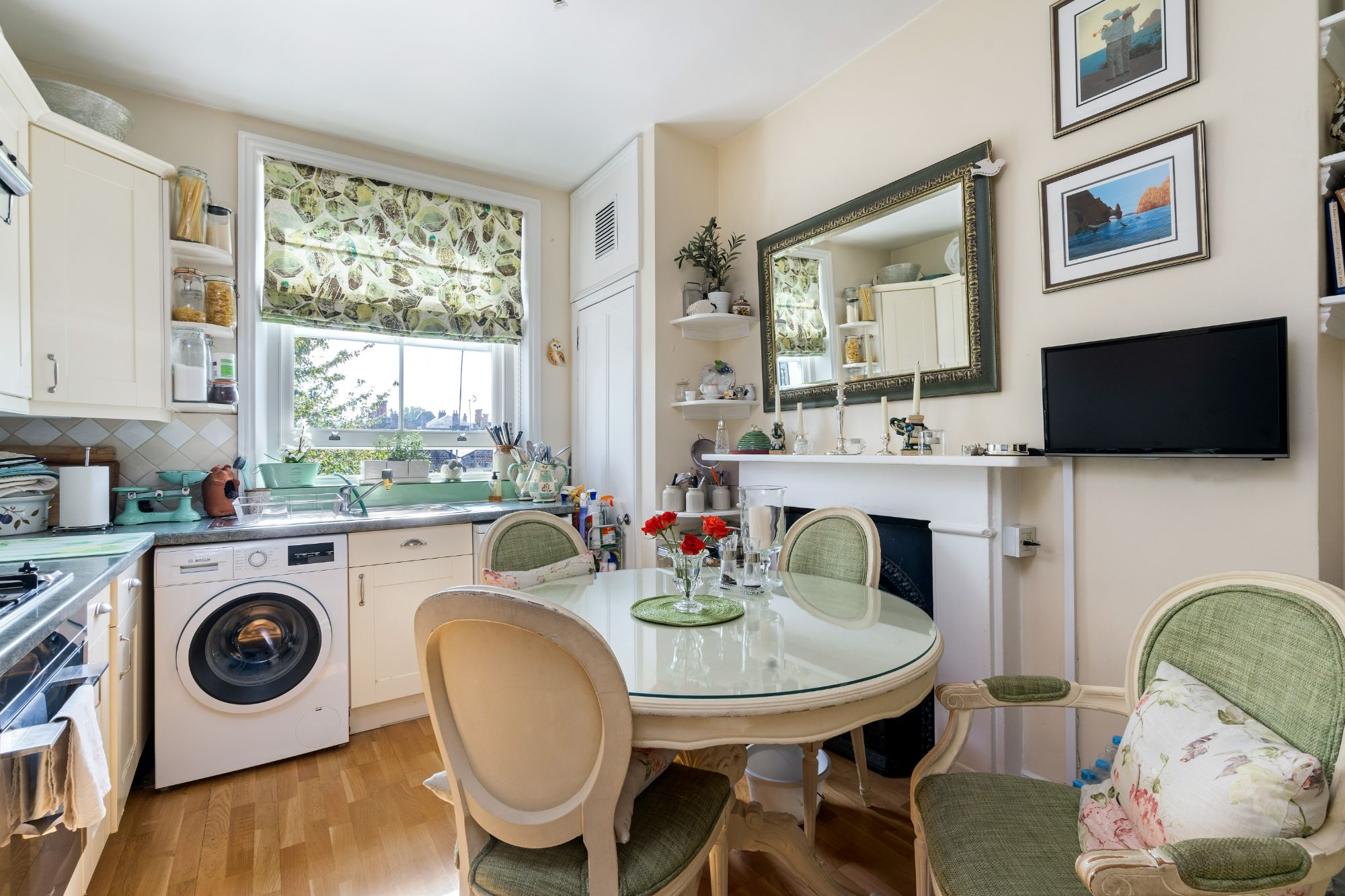 46 Redcliffe Road, Chelsea, London, SW10 9NJ