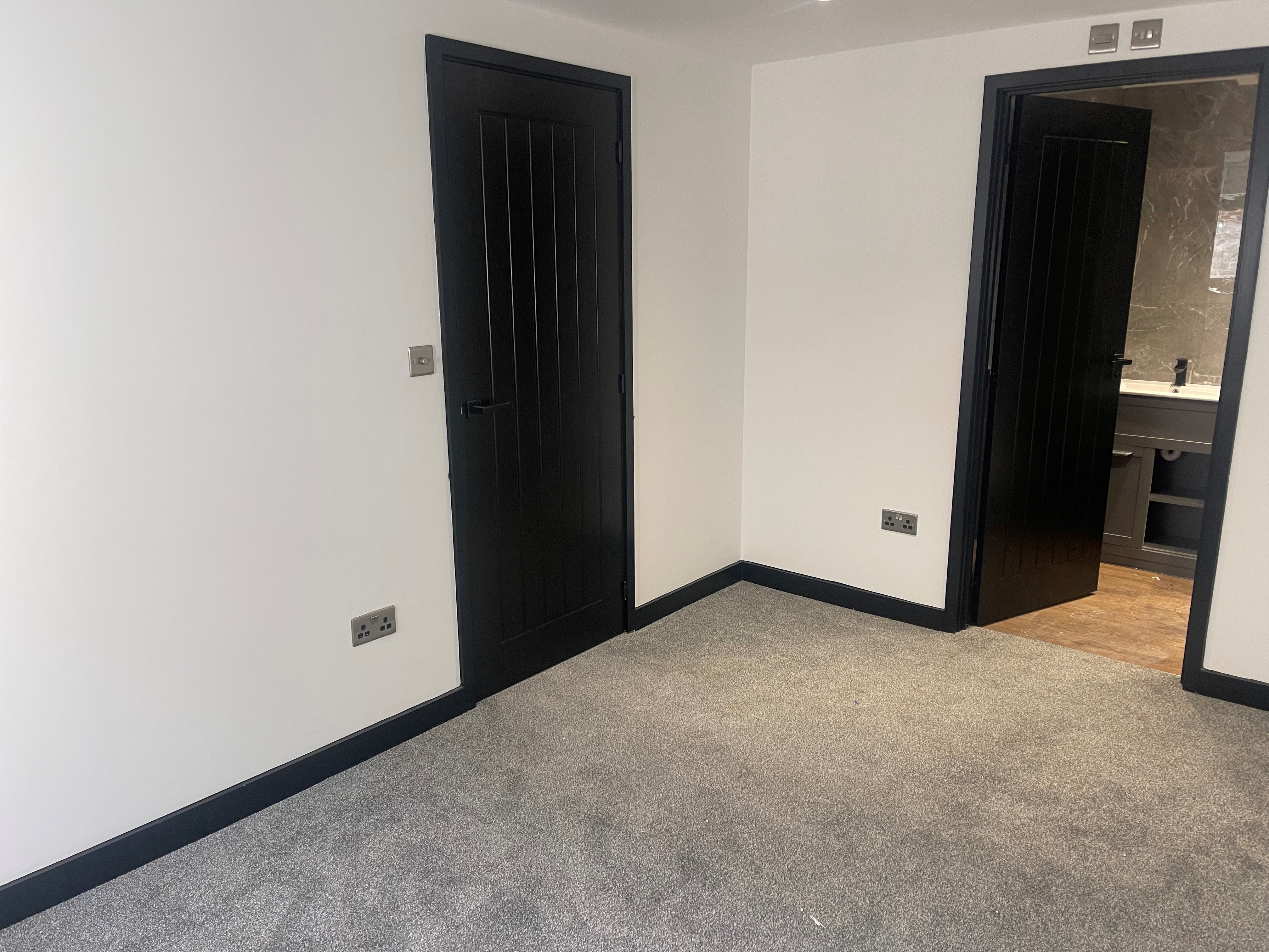 Flat 1, 49-51 Regent Street, Swindon, SN1 1JS