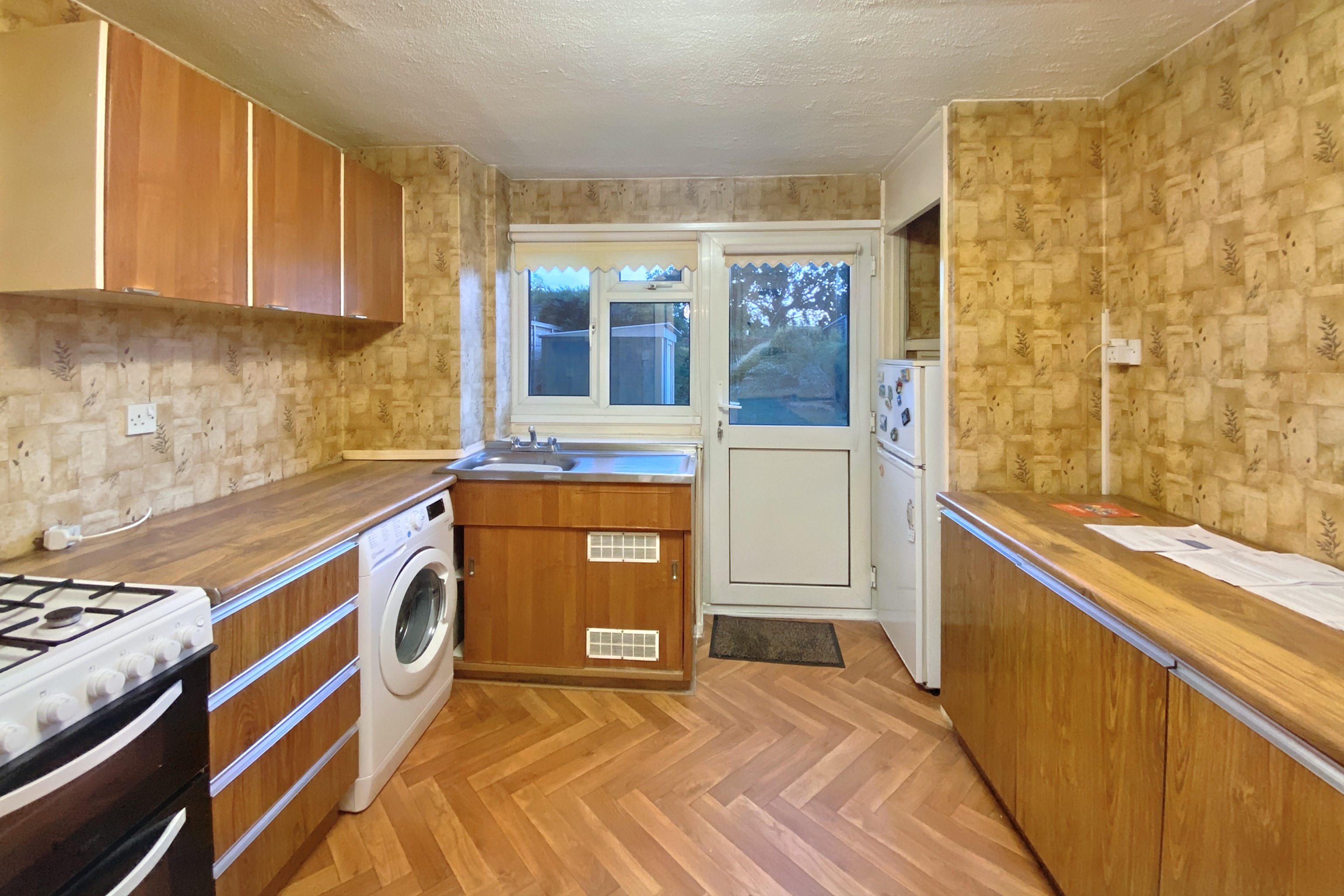 129 Heaton Avenue, Romford, Essex, RM3 7HL