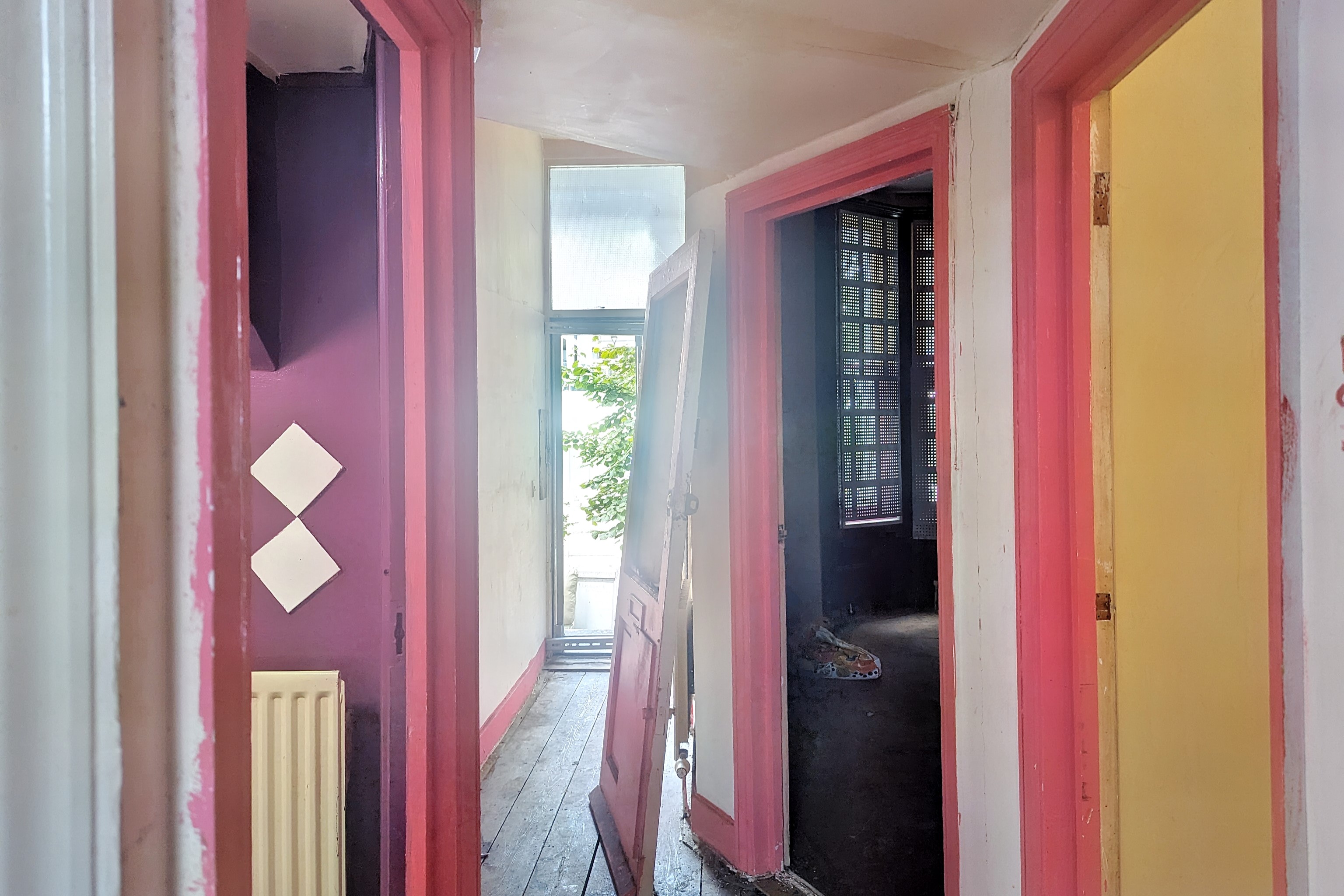 Flat B, 527 Chiswick High Road, Chiswick, London W4 3AY
