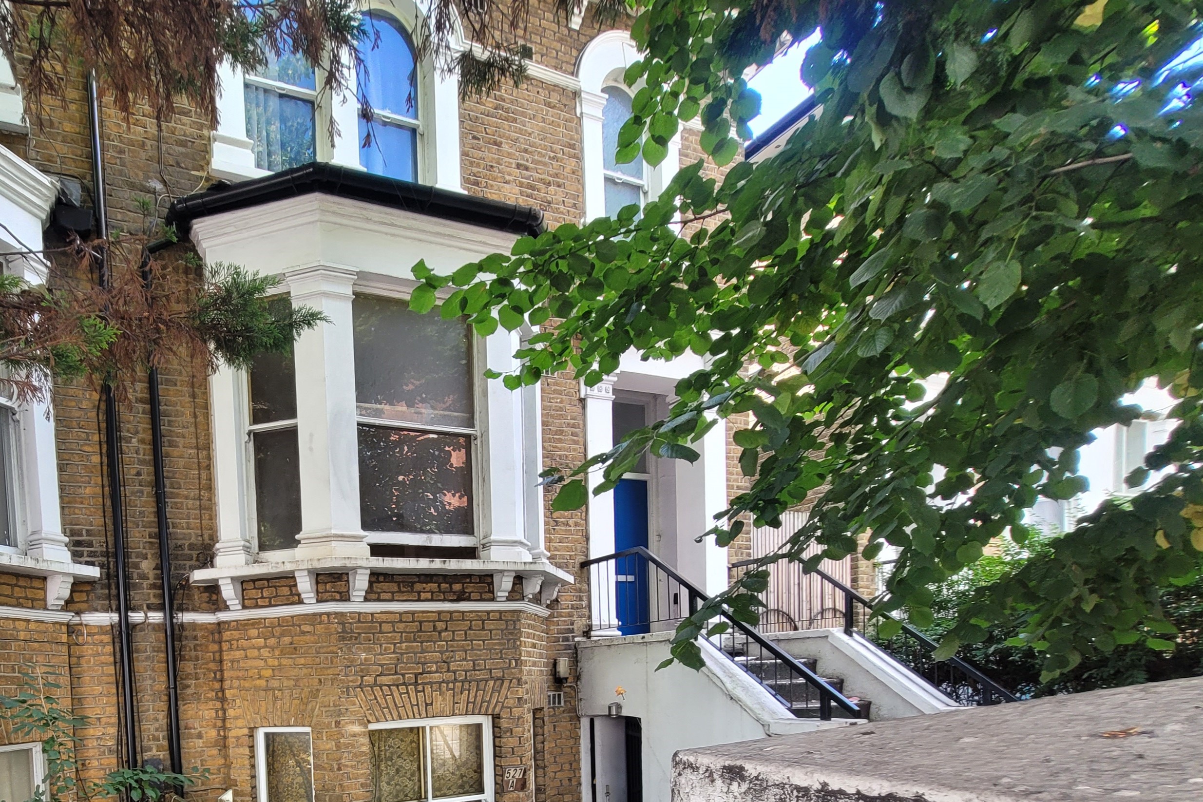Flat B, 527 Chiswick High Road, Chiswick, London W4 3AY