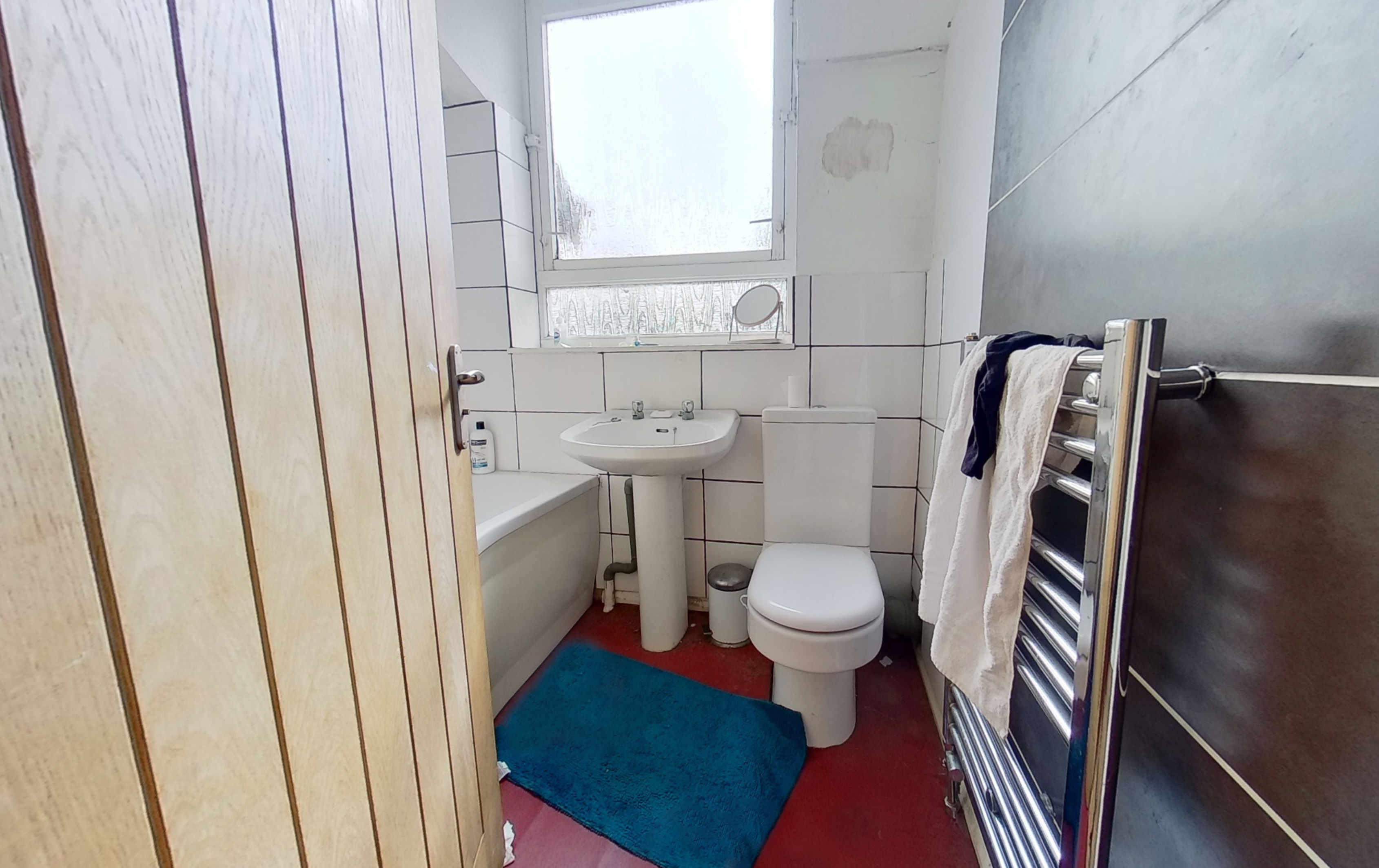 Royal Oak, 250 St Johns Way, Archway, London N19 3RJ