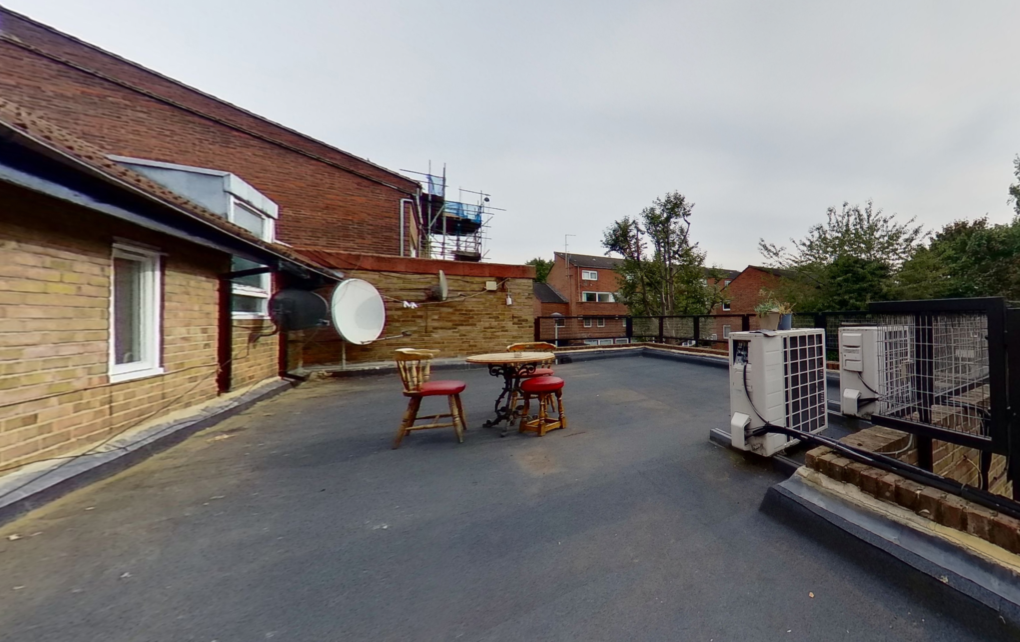 Royal Oak, 250 St Johns Way, Archway, London N19 3RJ