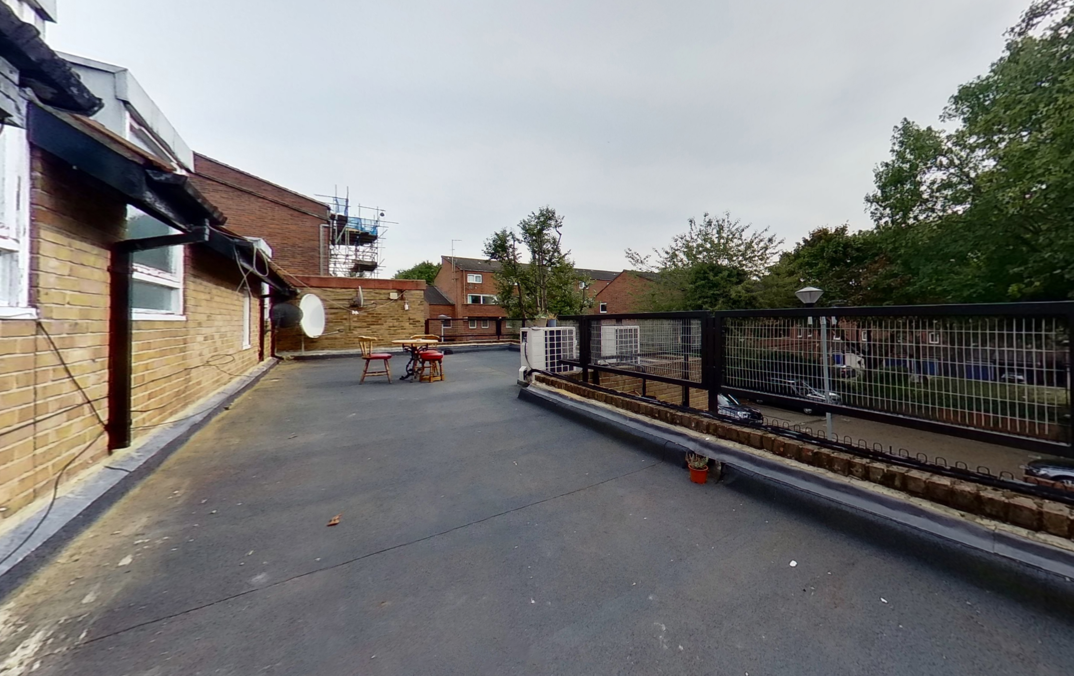 Royal Oak, 250 St Johns Way, Archway, London N19 3RJ