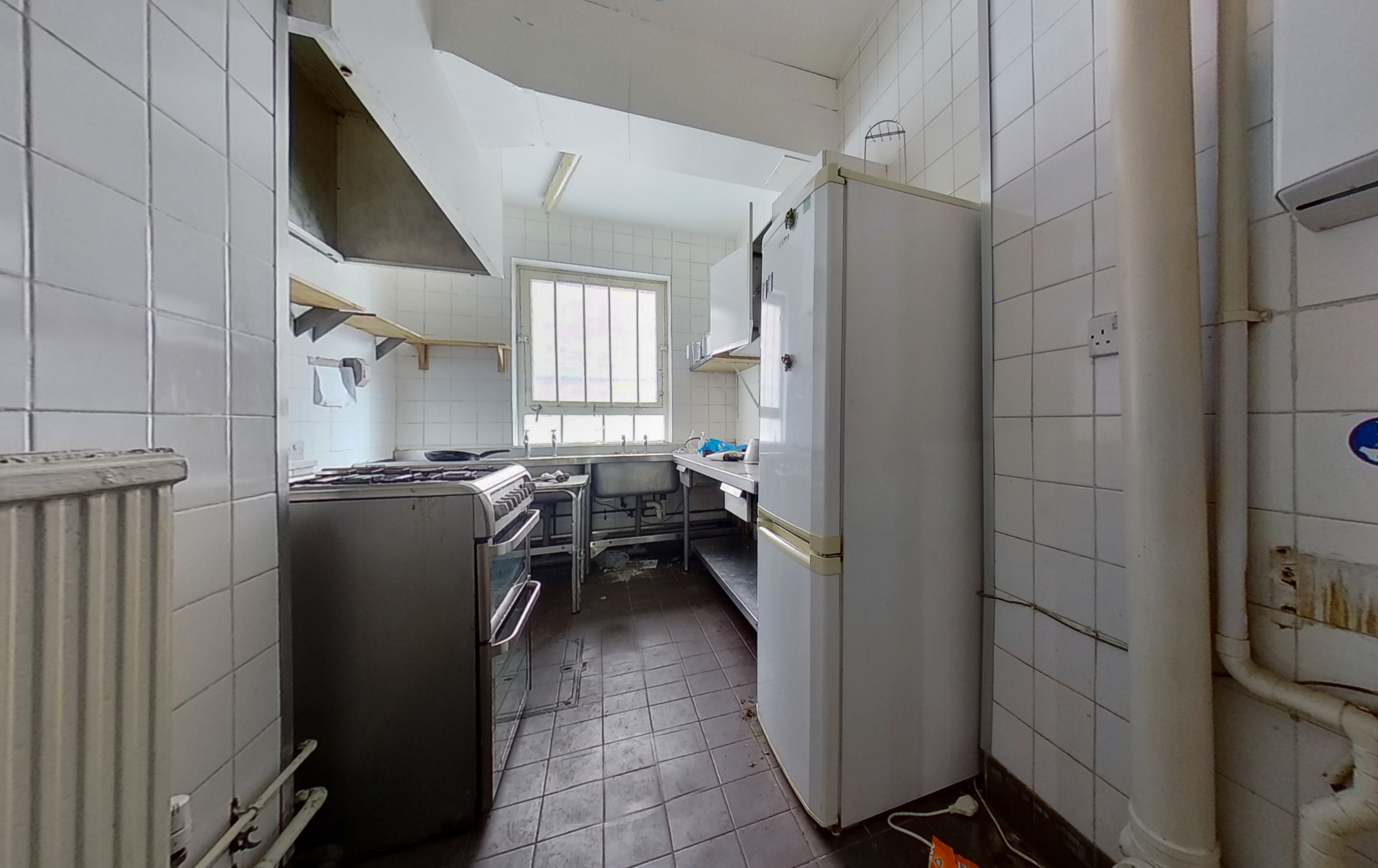 Royal Oak, 250 St Johns Way, Archway, London N19 3RJ