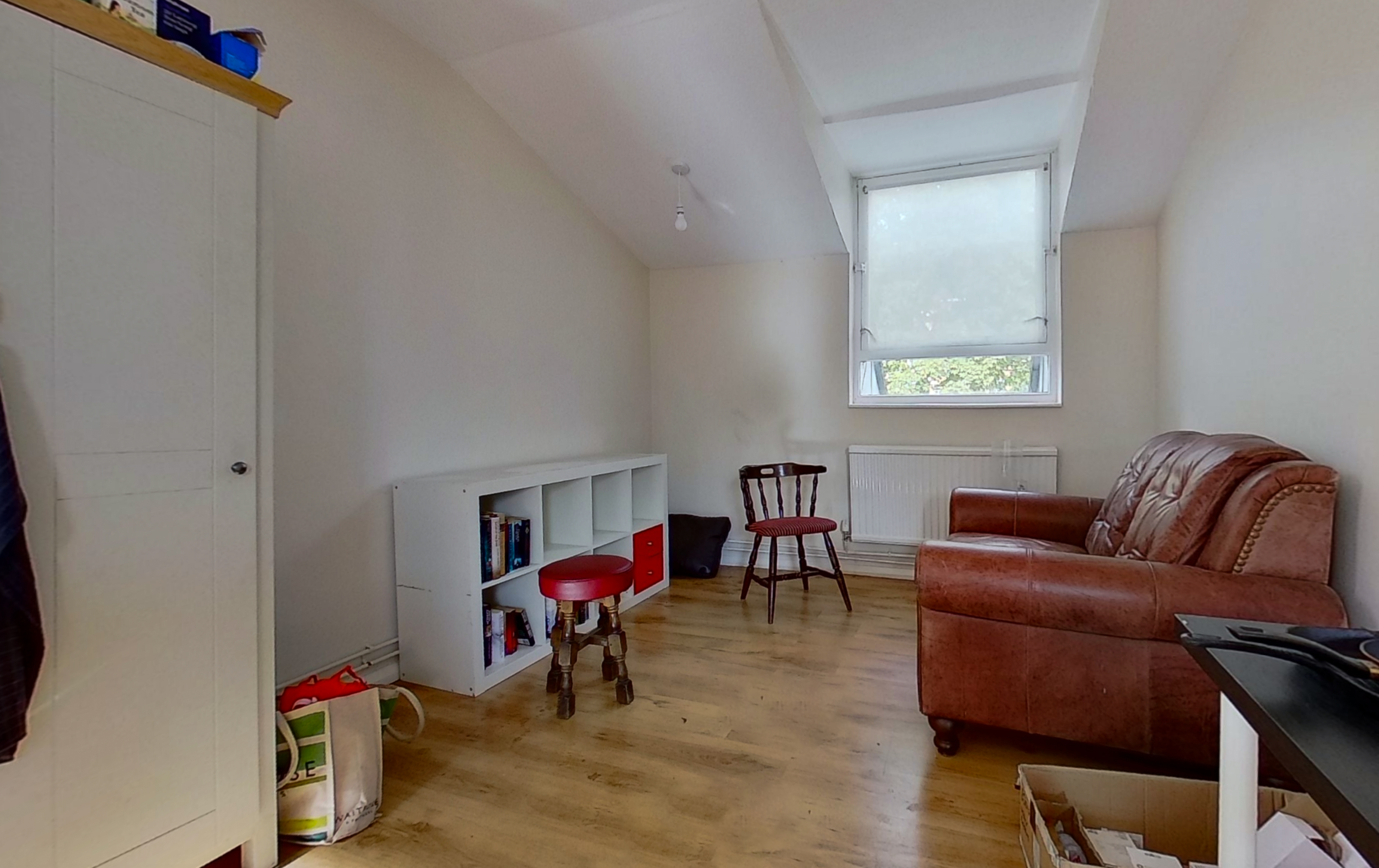 Royal Oak, 250 St Johns Way, Archway, London N19 3RJ