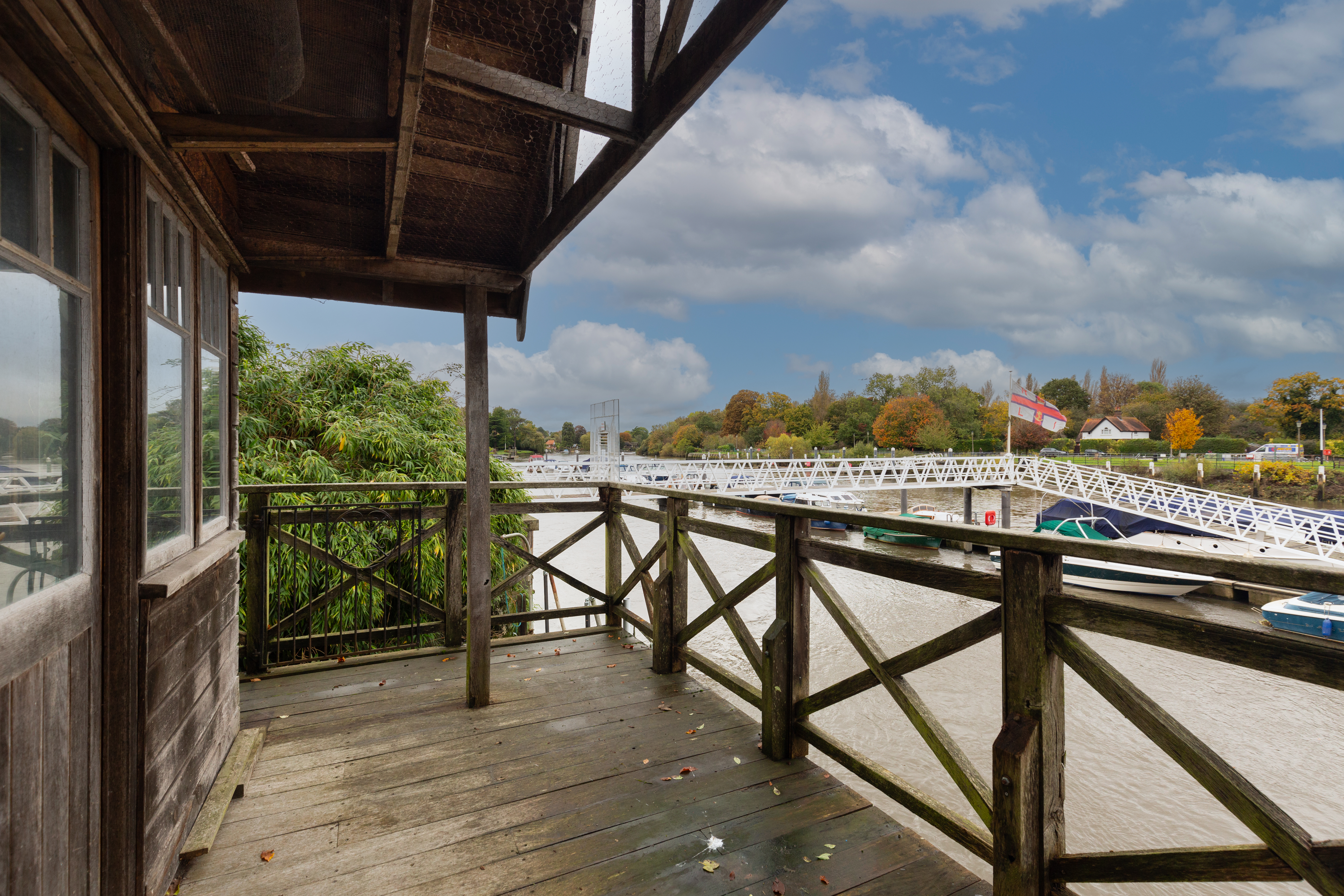 Aldous Boathouse, 20a Manor Road, Teddington, TW11 8BG