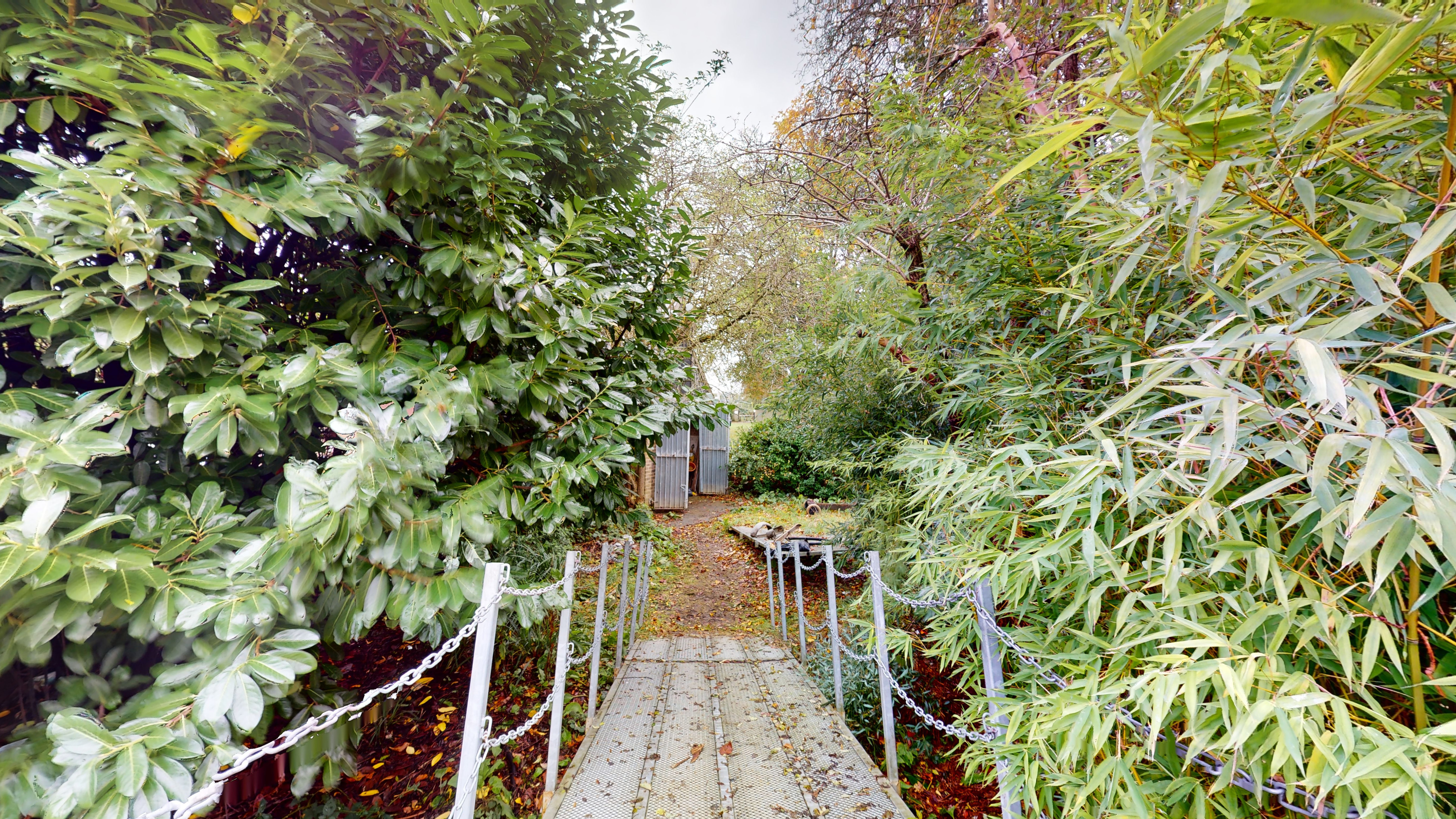 Aldous Boathouse, 20a Manor Road, Teddington, TW11 8BG