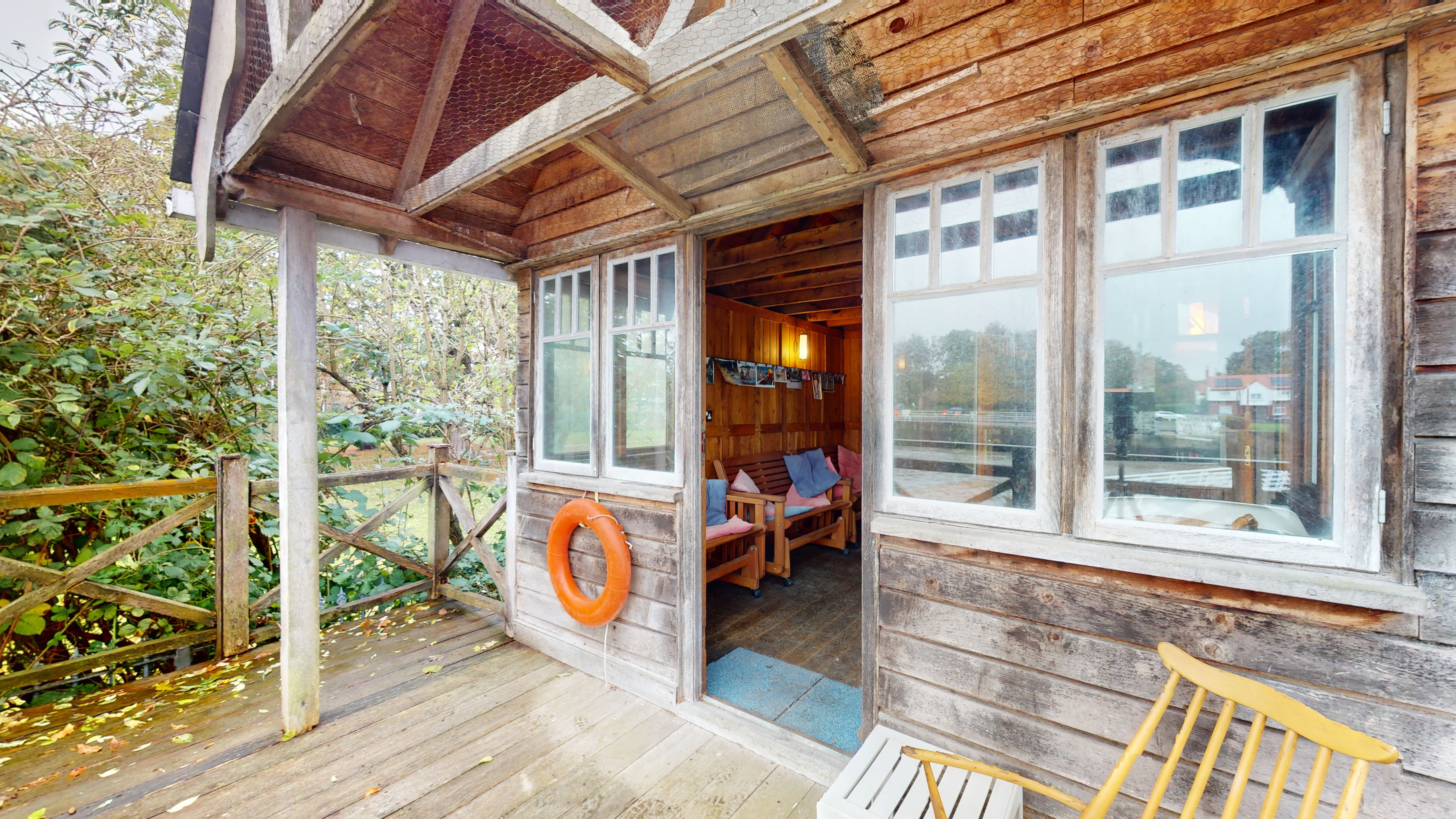 Aldous Boathouse, 20a Manor Road, Teddington, TW11 8BG