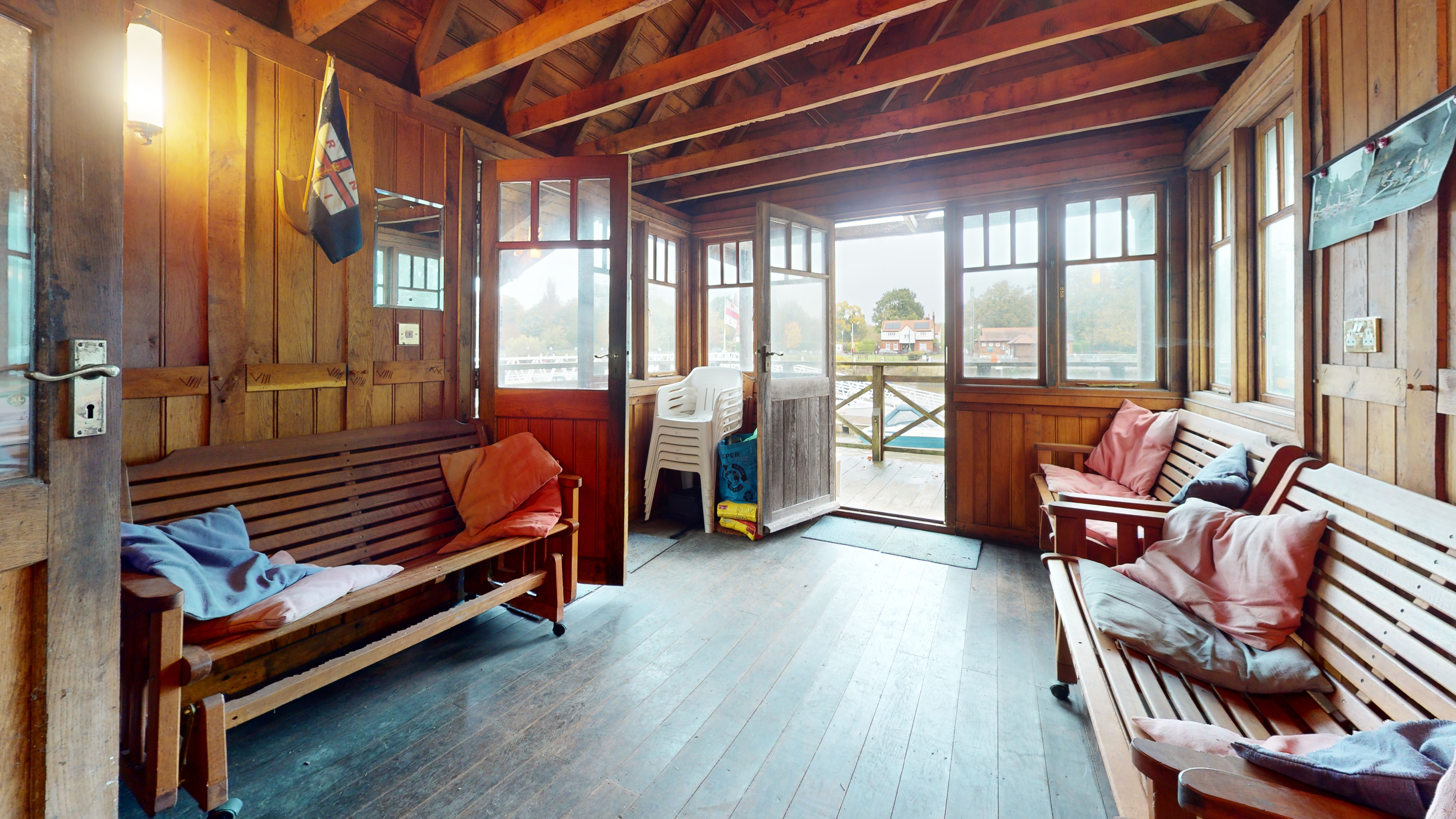 Aldous Boathouse, 20a Manor Road, Teddington, TW11 8BG