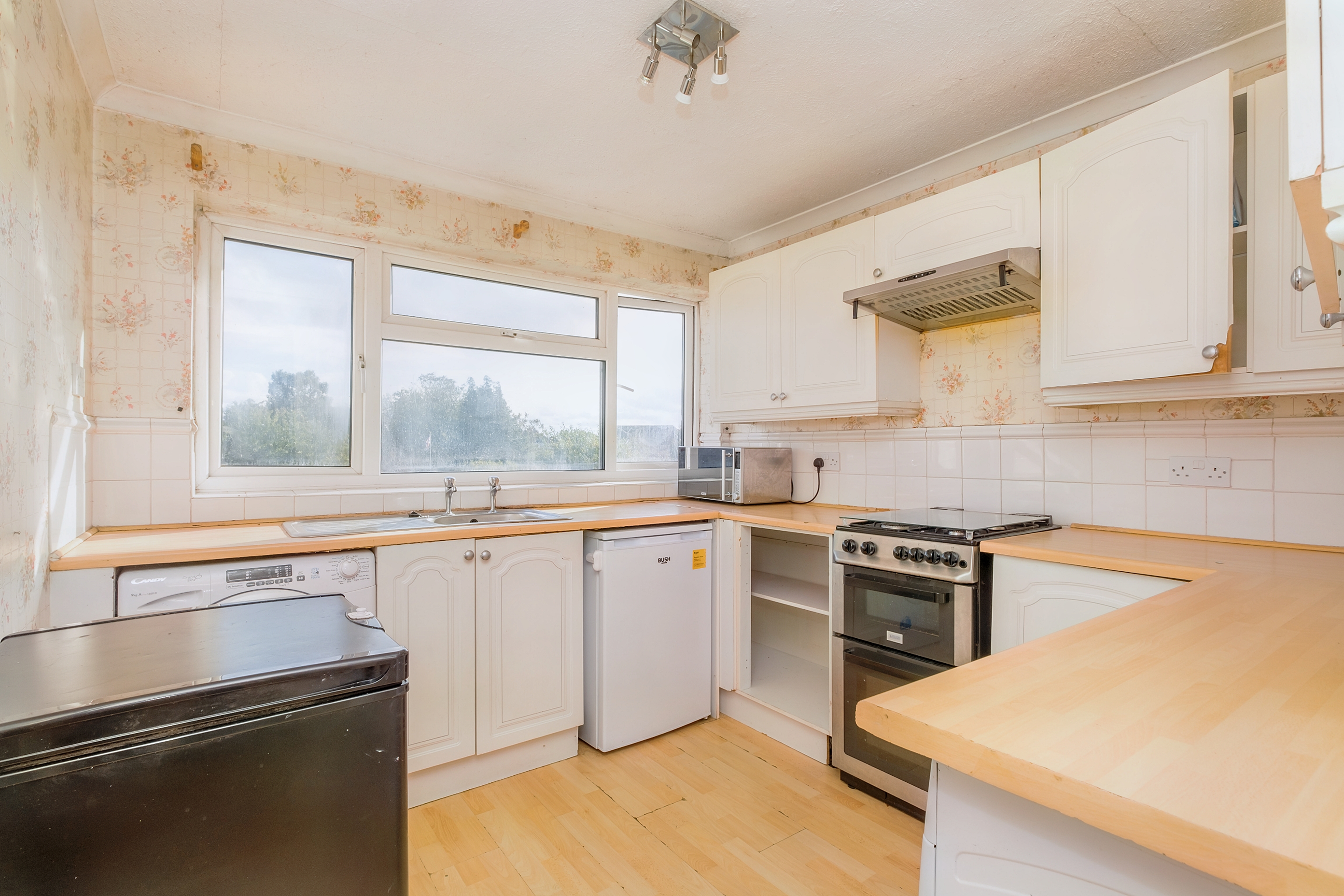 458 Staines Road West, Ashford, TW15 1RZ