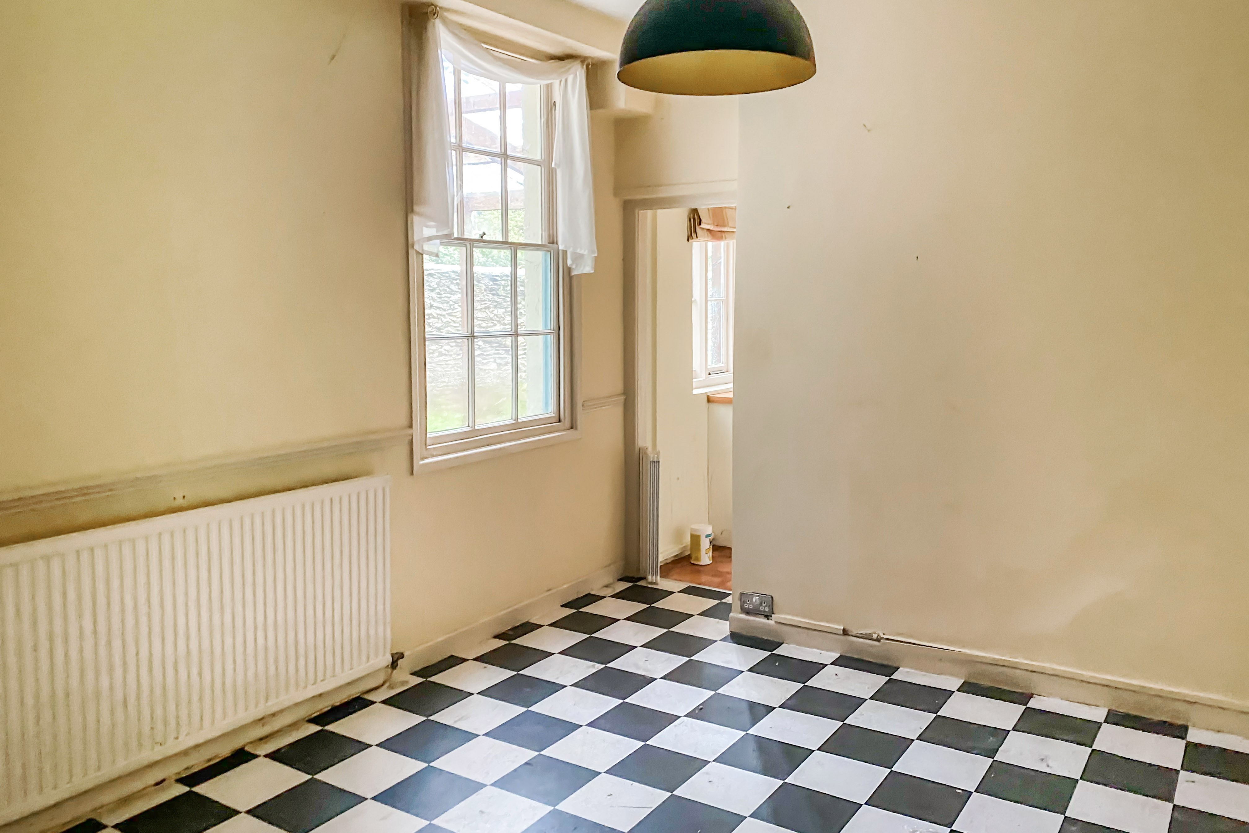 78 Staplegrove Road, Taunton, Somerset, TA1 1DJ