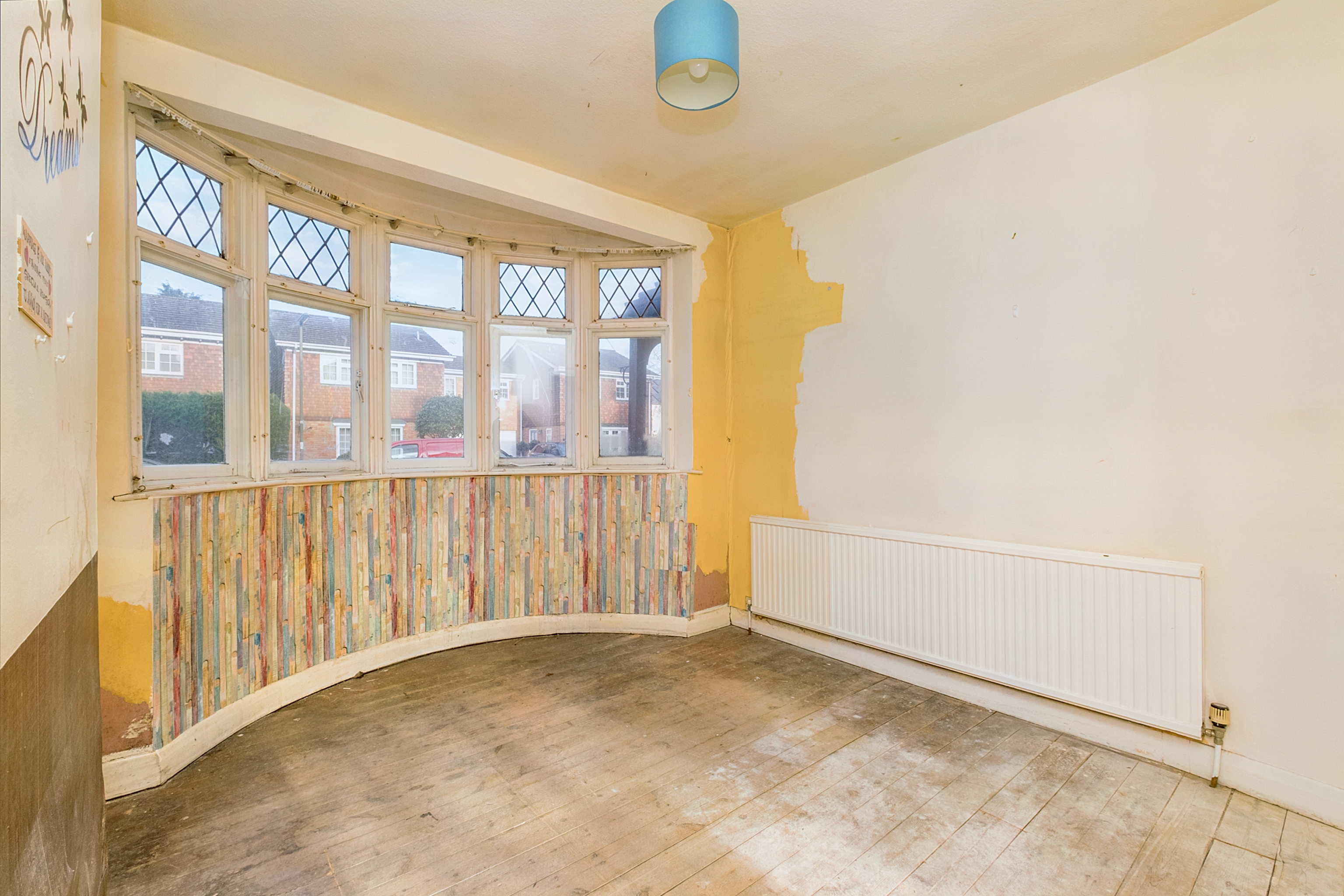 80 Rydens Grove, Walton-on-Thames, Surrey, KT12 5RU