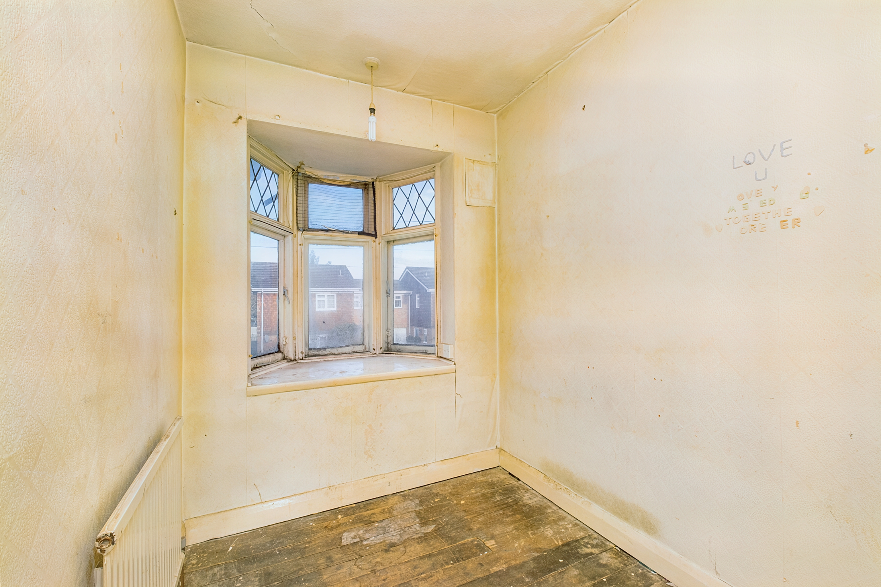 80 Rydens Grove, Walton-on-Thames, Surrey, KT12 5RU