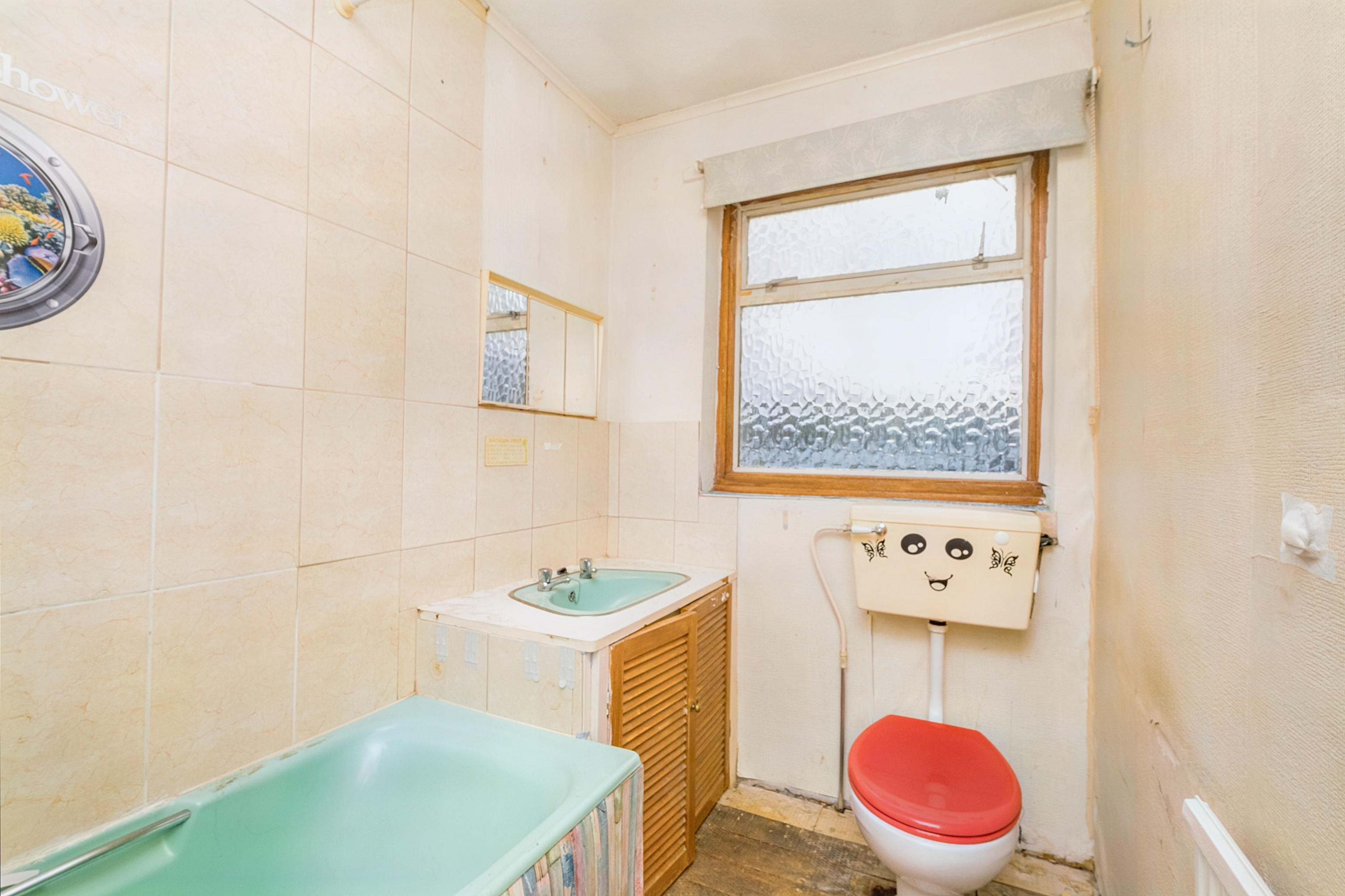 80 Rydens Grove, Walton-on-Thames, Surrey, KT12 5RU