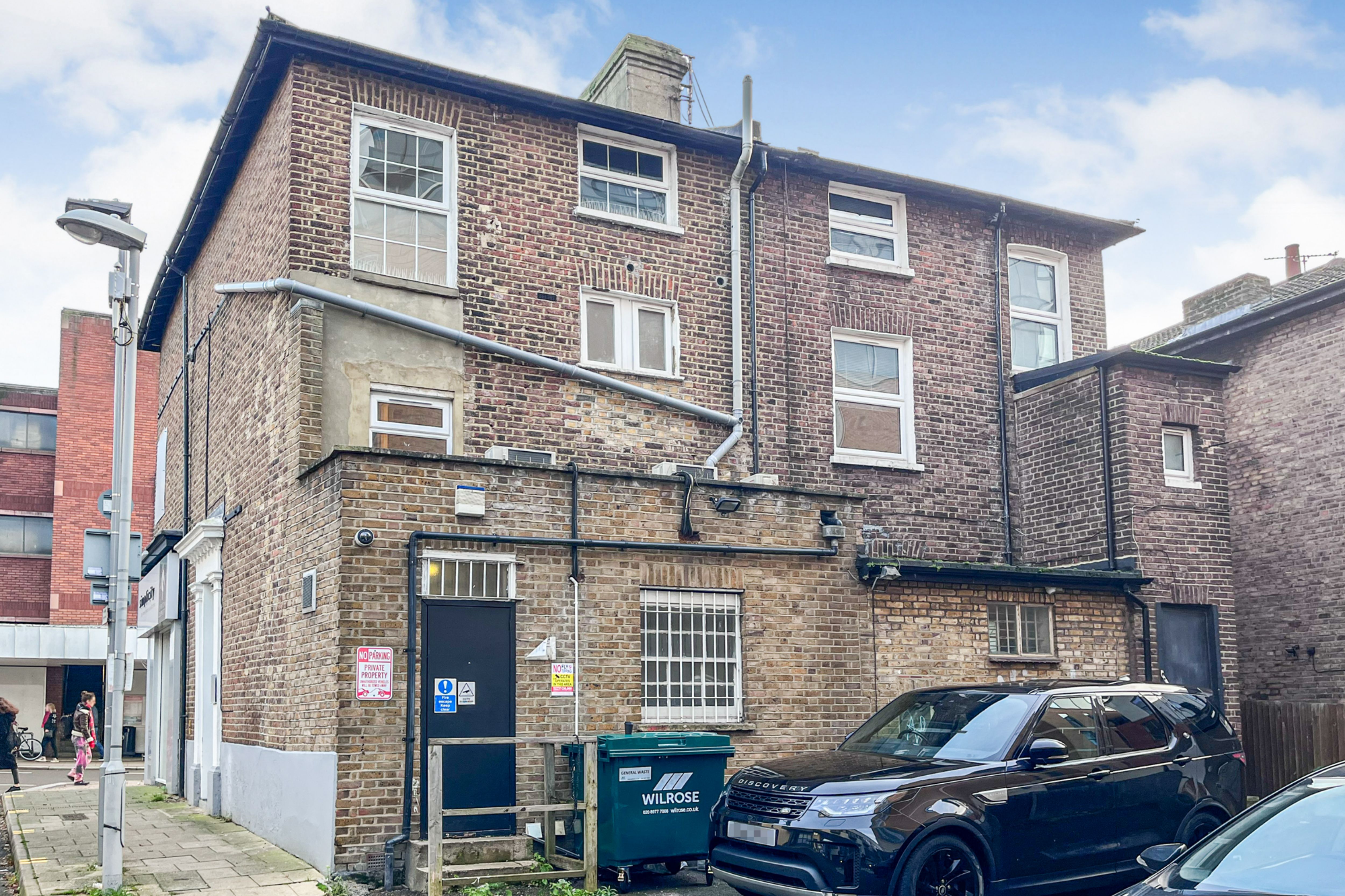 34 Victoria Road, Surbiton, KT6 4JL