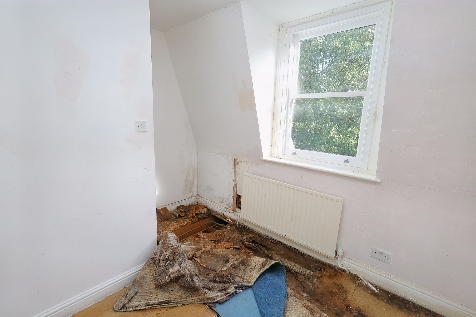 177D Kilburn Park Road, Kilburn, London, NW6 5LG