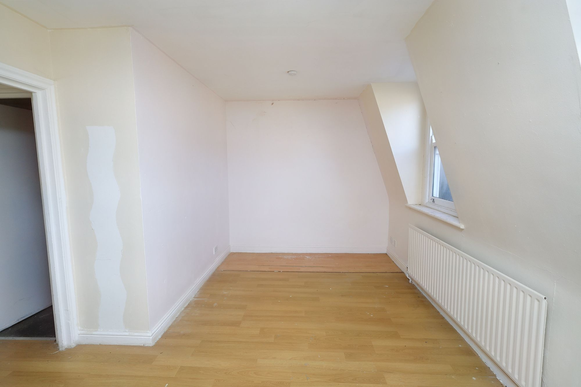 177D Kilburn Park Road, Kilburn, London, NW6 5LG