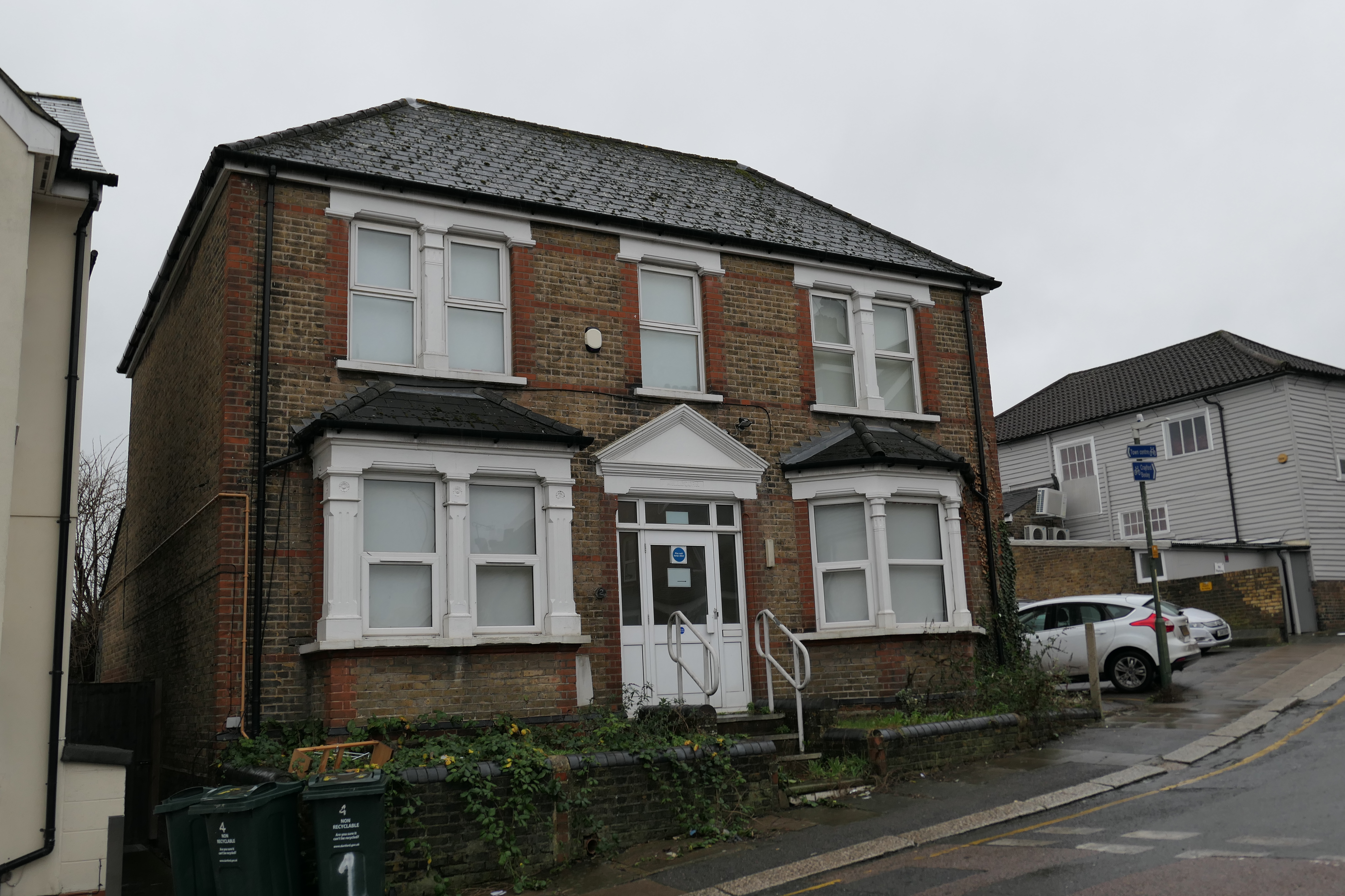 2 Essex Road, Dartford, Kent, DA1 2AU
