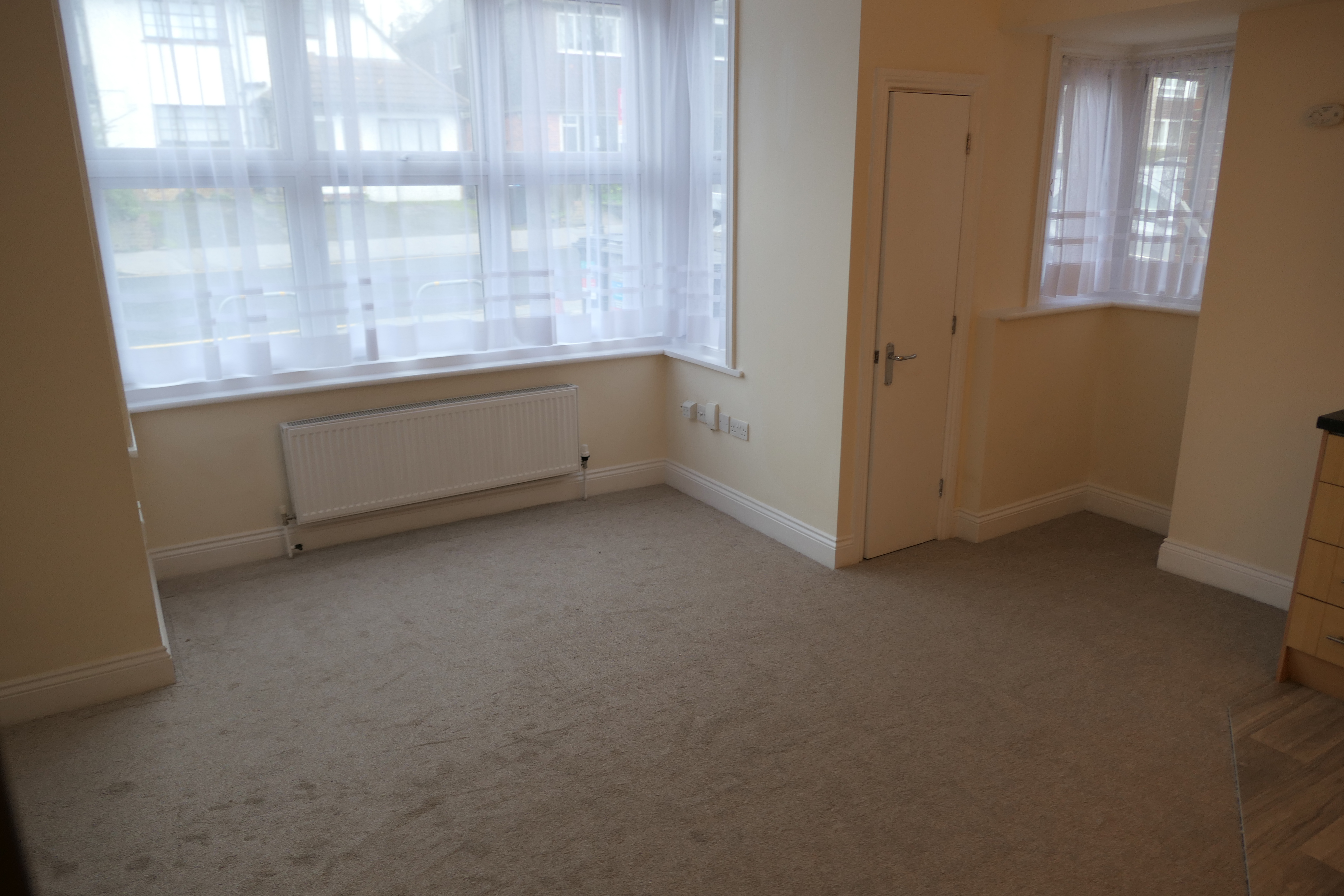 Flat 1, 35 Chatsworth Road, Croydon, Surrey, CR0 1HE