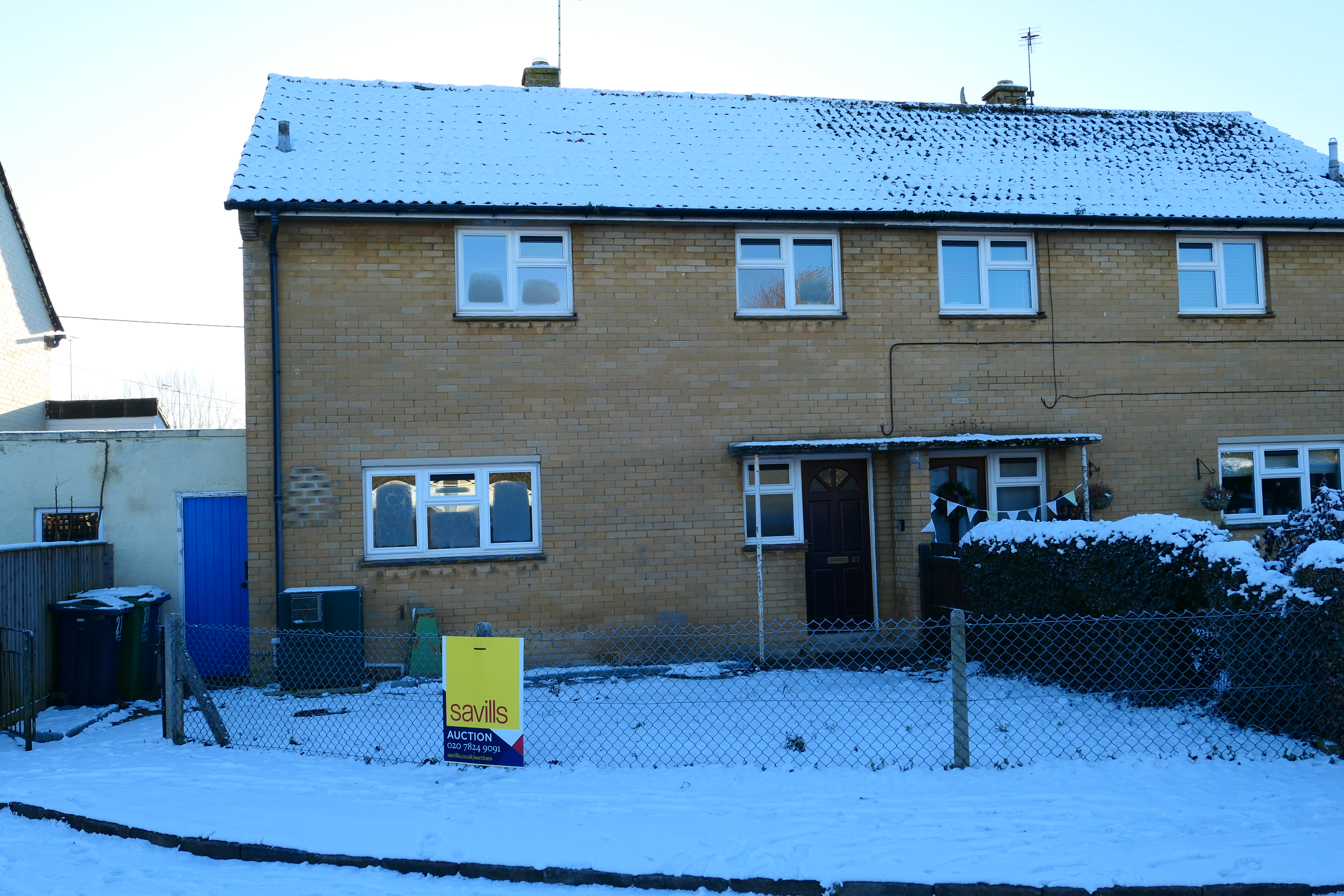 27 Pound Close, Lyneham, near Royal Wotton Bassett, Wiltshire, SN15 4PJ

